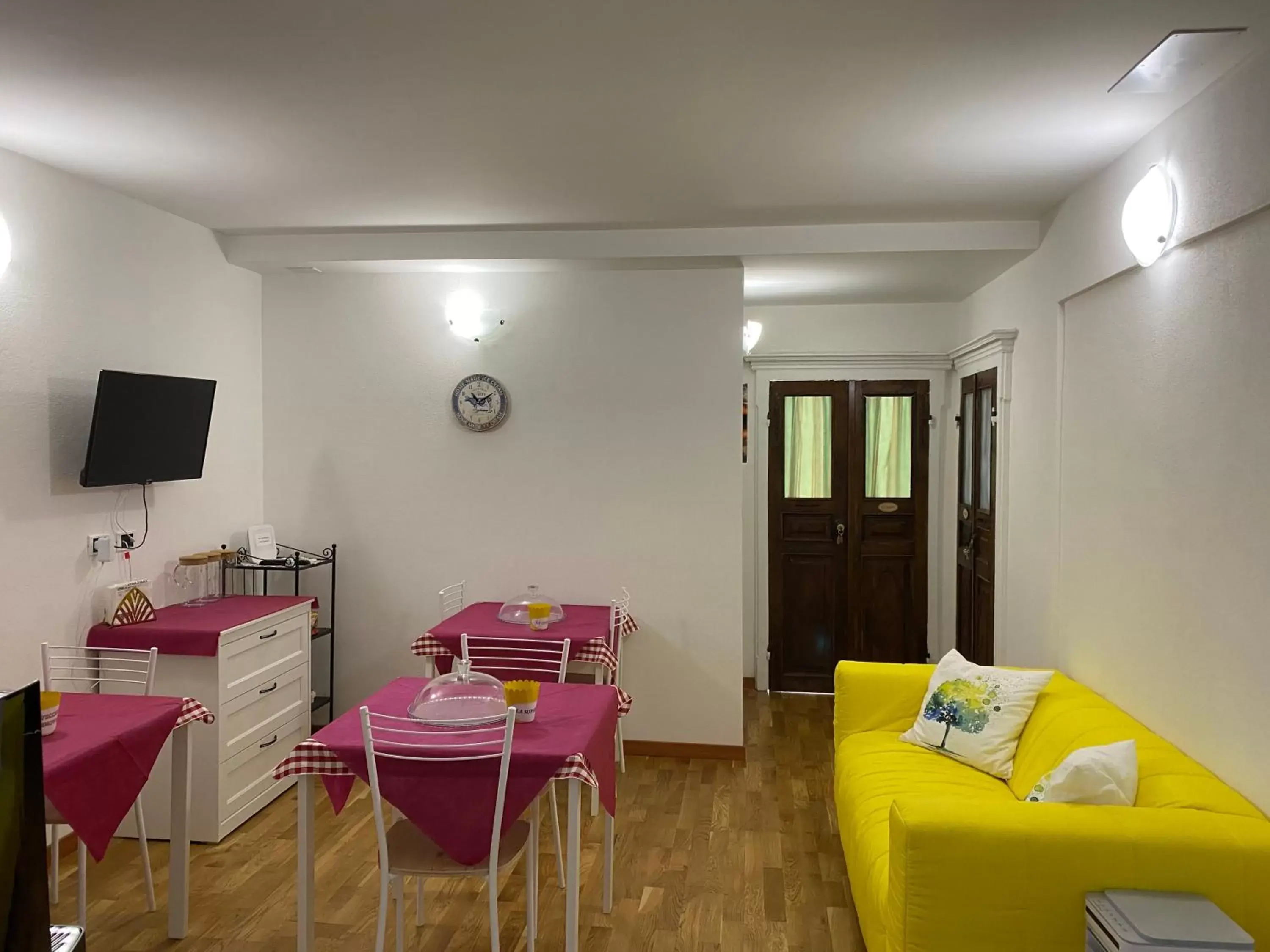 Deluxe King Room in B&B DORMIRE DAI GRIMALDI Deluxe King Room in B&B DORMIRE DAI GRIMALDI