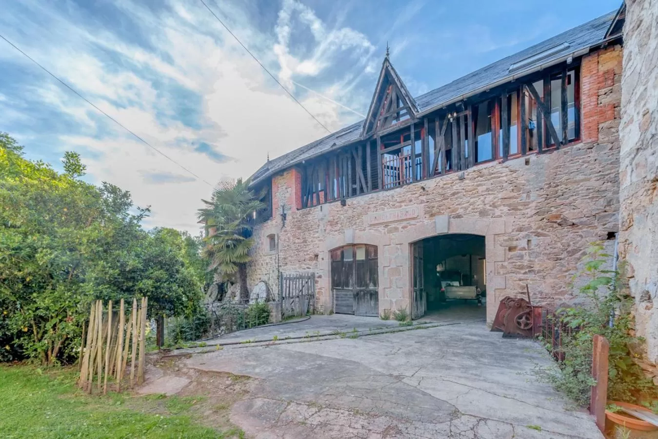 Property building in L'Élassier