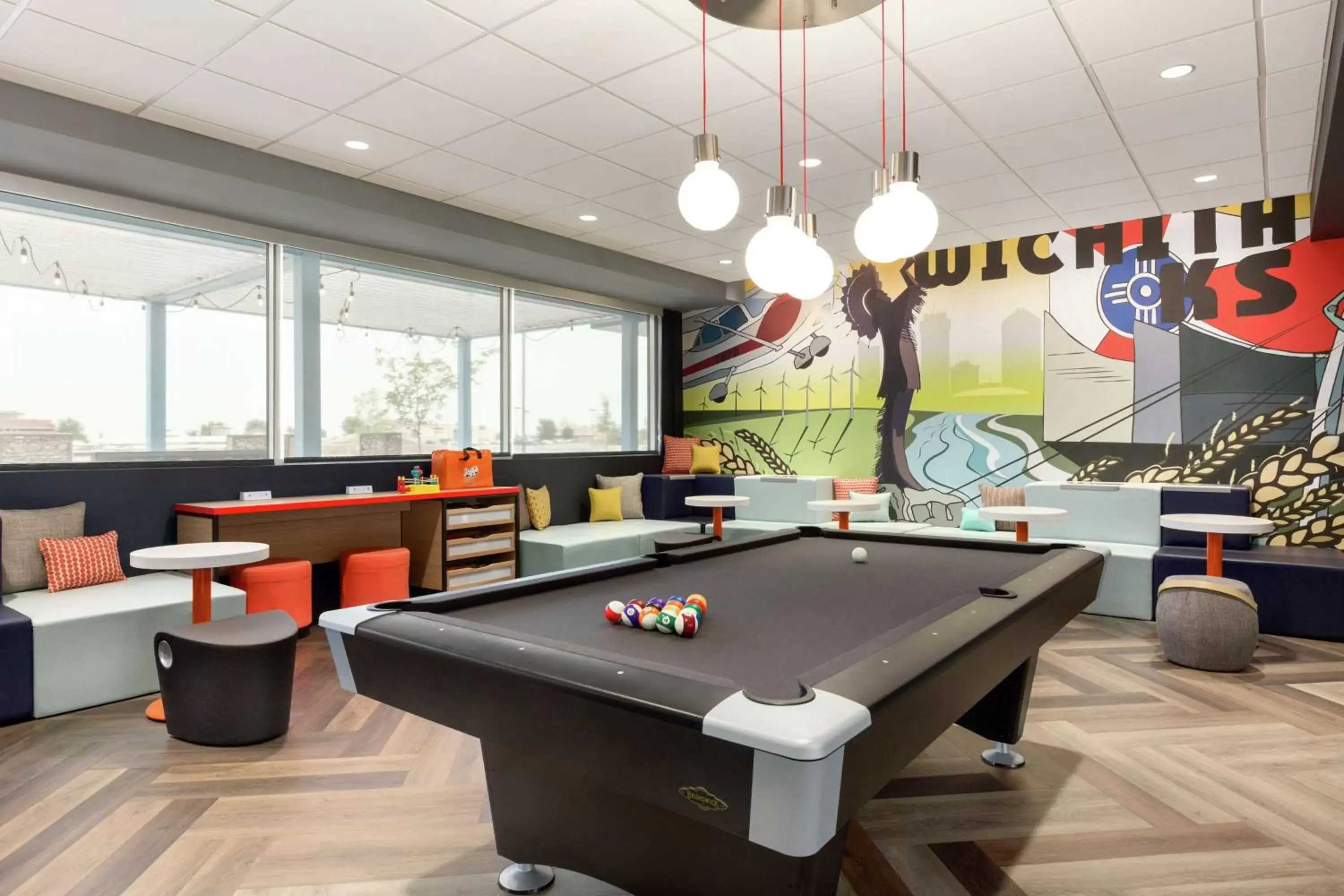 Lobby or reception, Billiards in Tru By Hilton Wichita Northeast