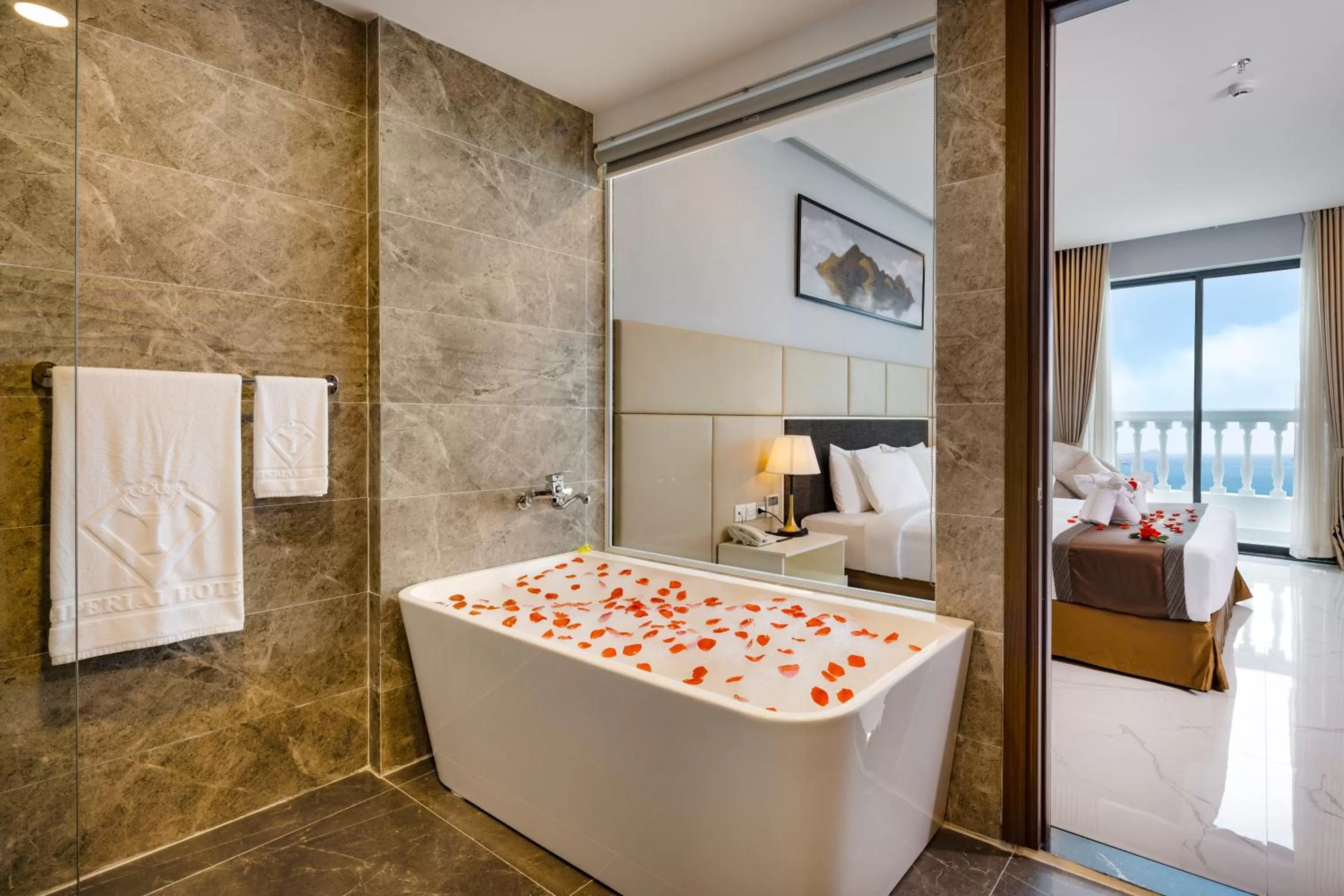 Hot Tub, Bed in Imperial Nha Trang