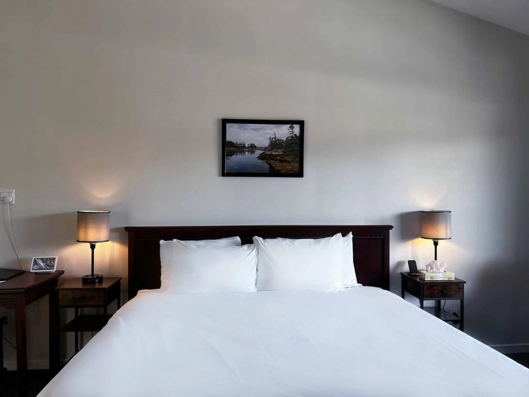 Bed in Inn at the Falls