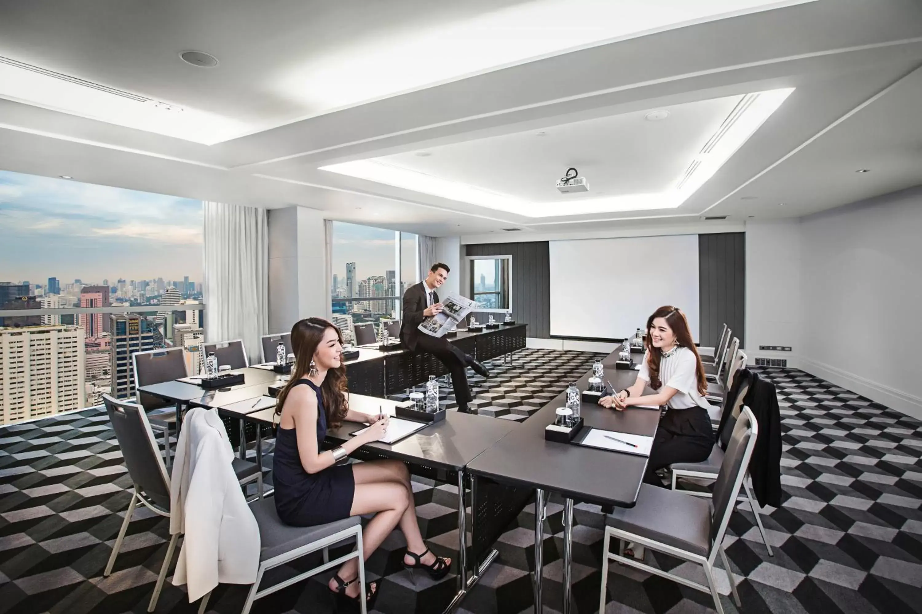 Meeting/conference room, Restaurant/Places to Eat in Pullman Bangkok Hotel G