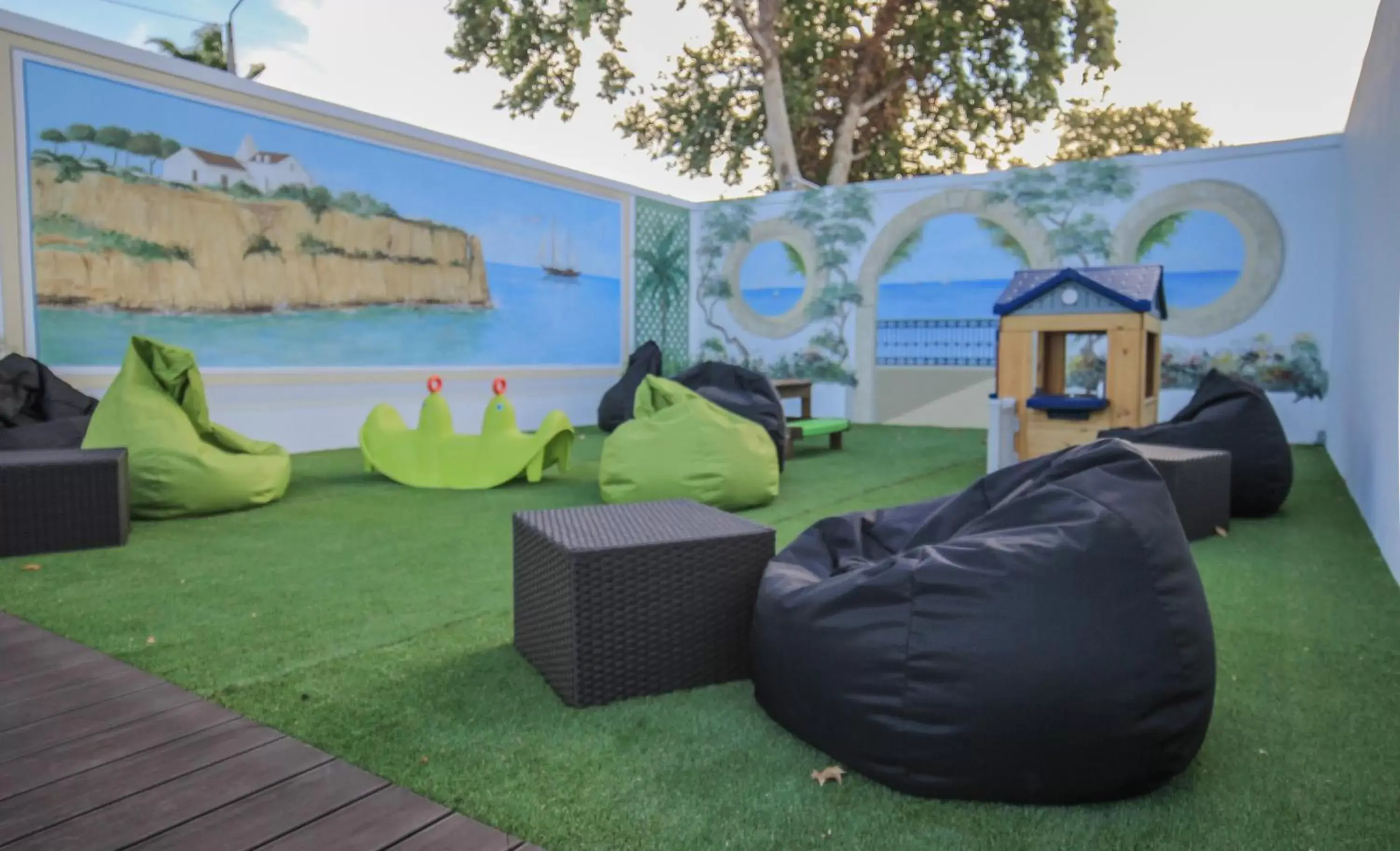 Children play ground, Garden in Lagoa Hotel