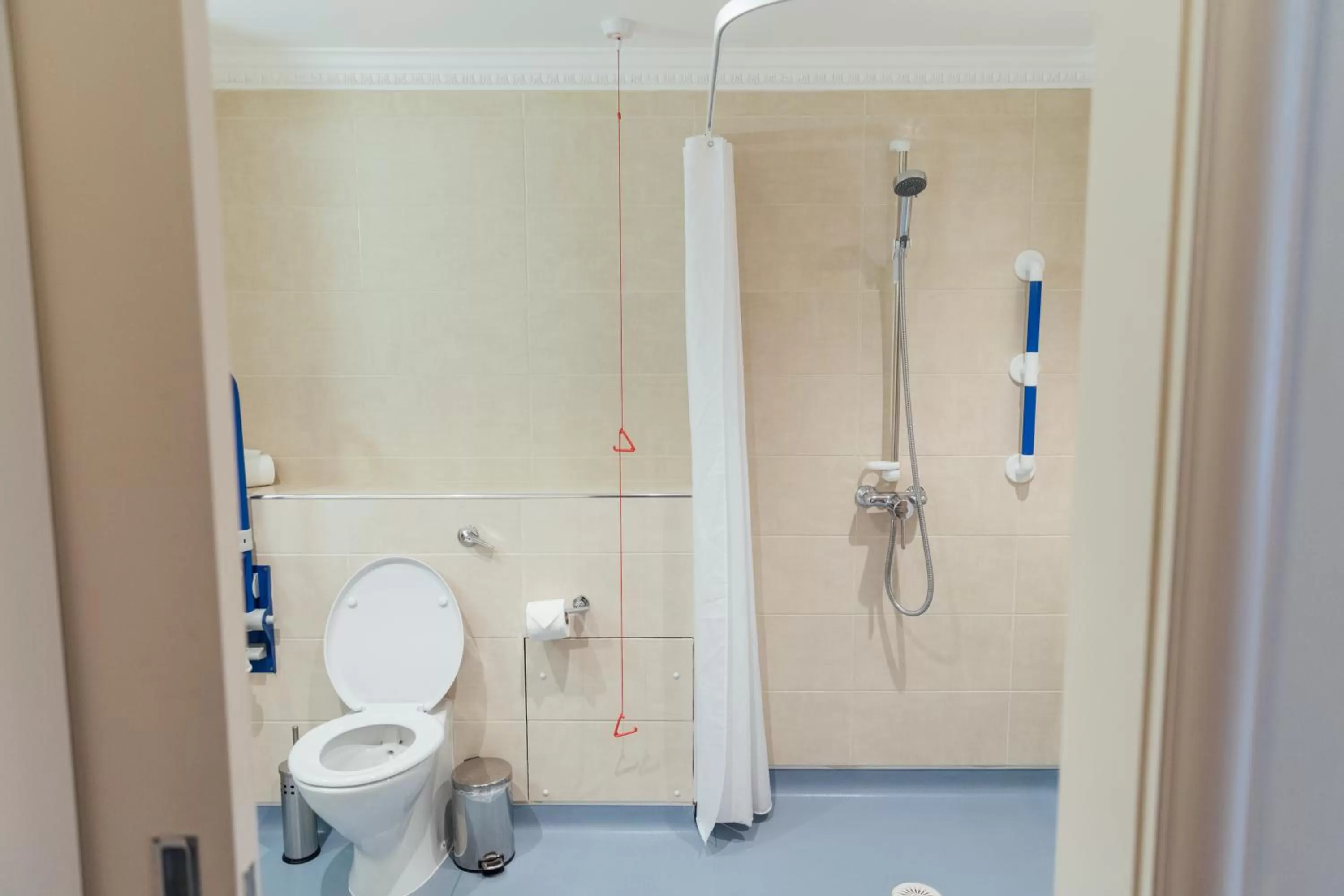 Toilet in The Woburn