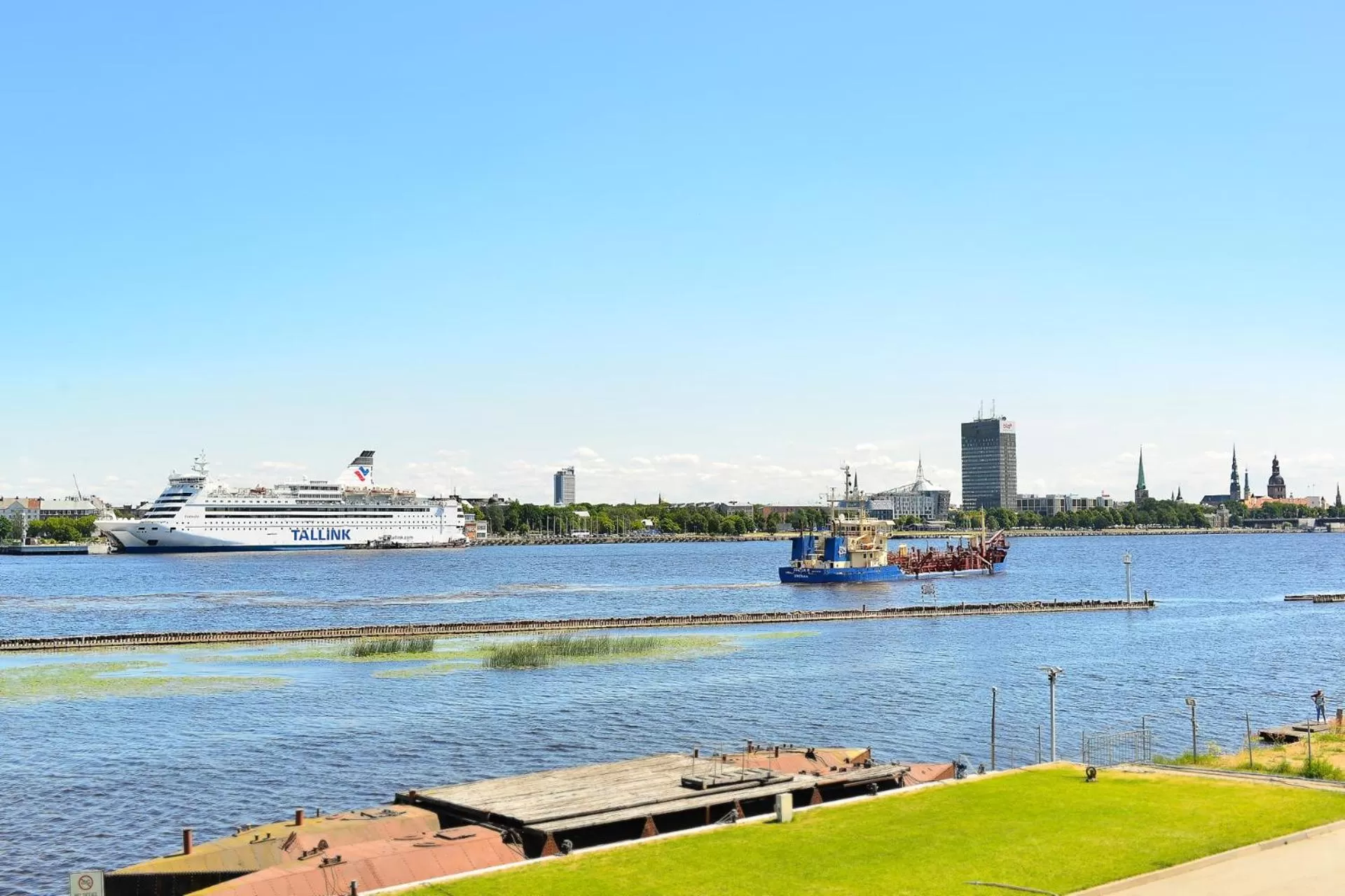 City view in Hotel Vantis Riverside