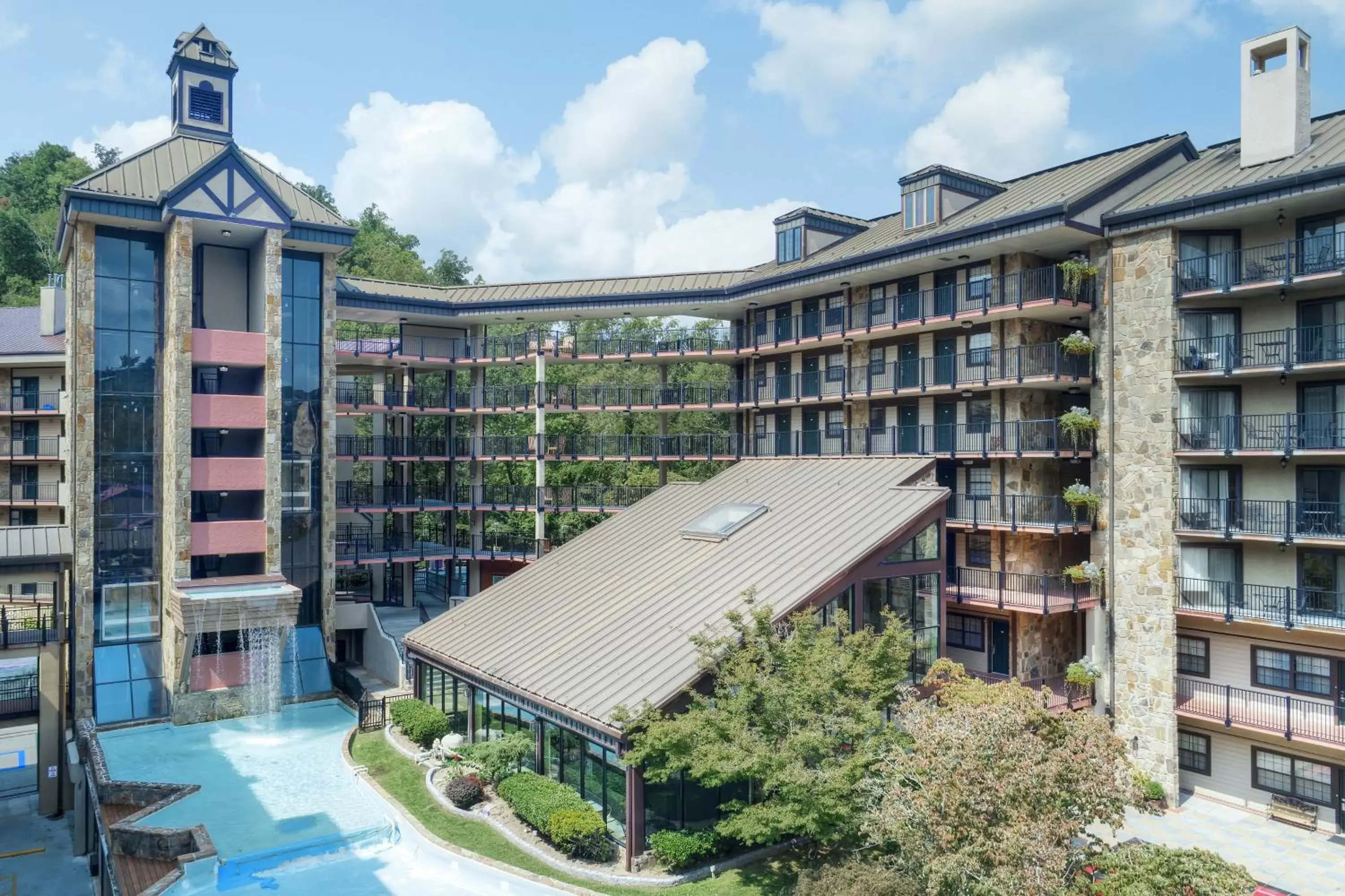 Property building in Gatlinburg Town Square by Exploria Resorts