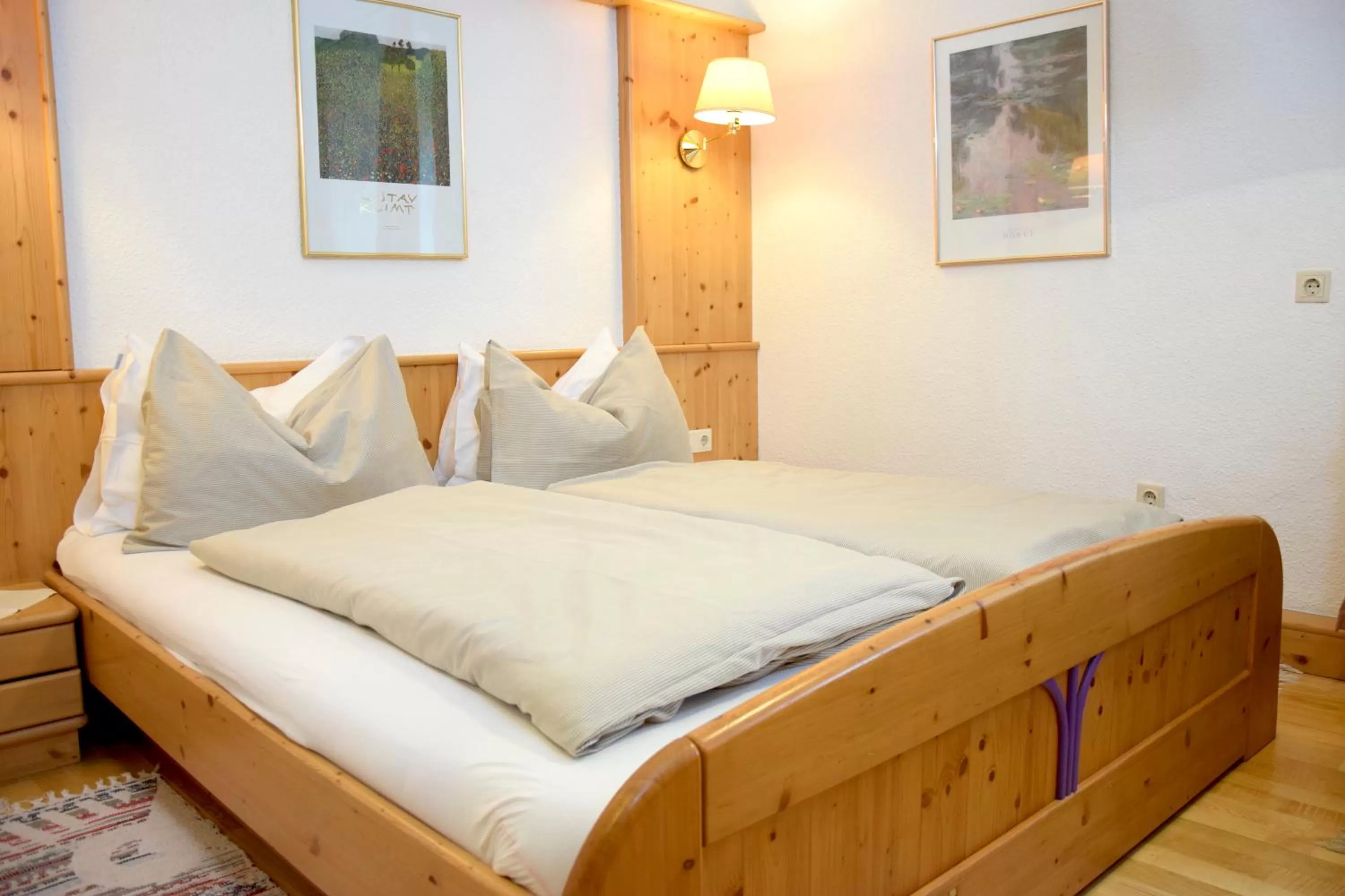 Bed in Rathskeller Weitra