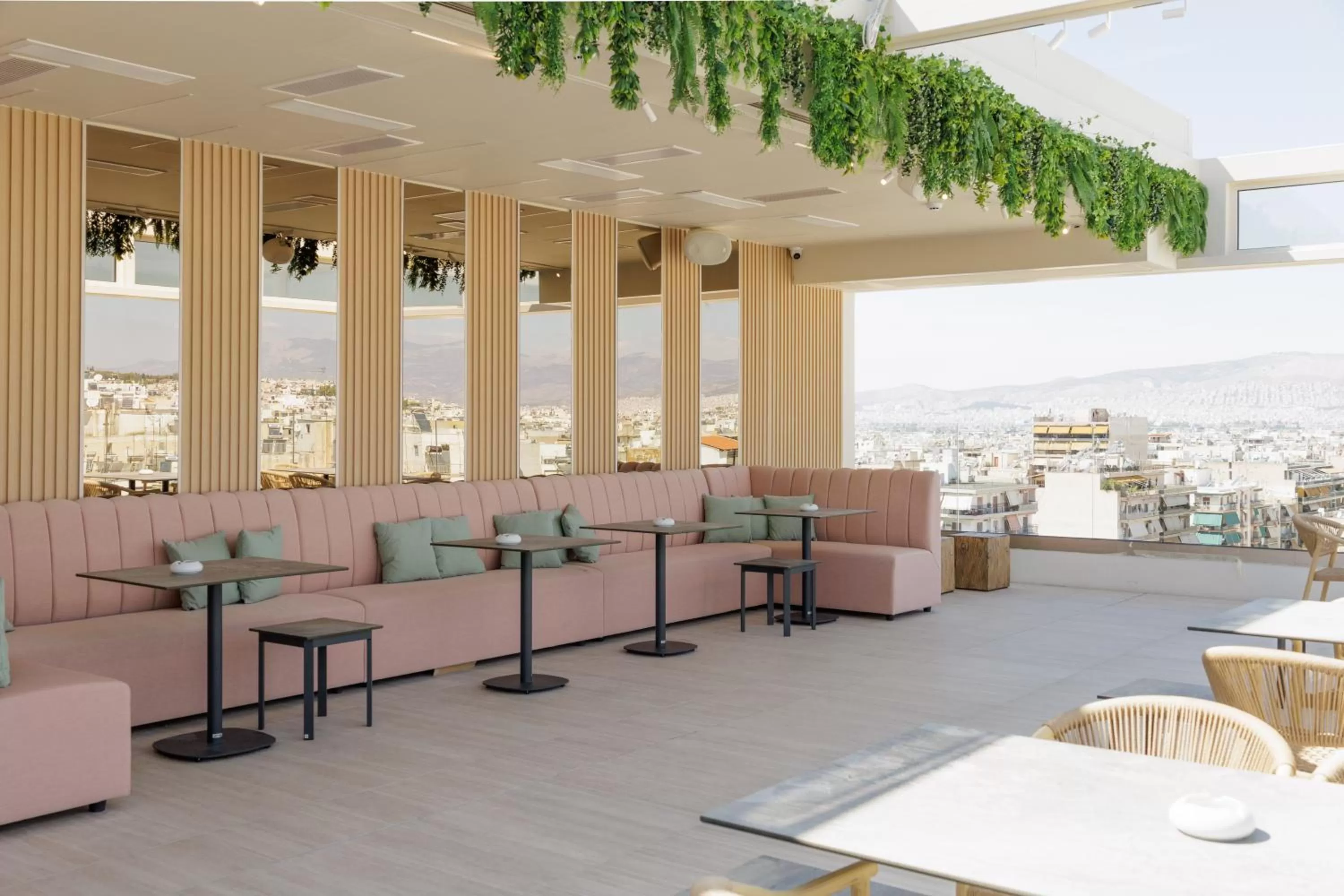 Restaurant/places to eat in Hilton Garden Inn Athens Syggrou Avenue