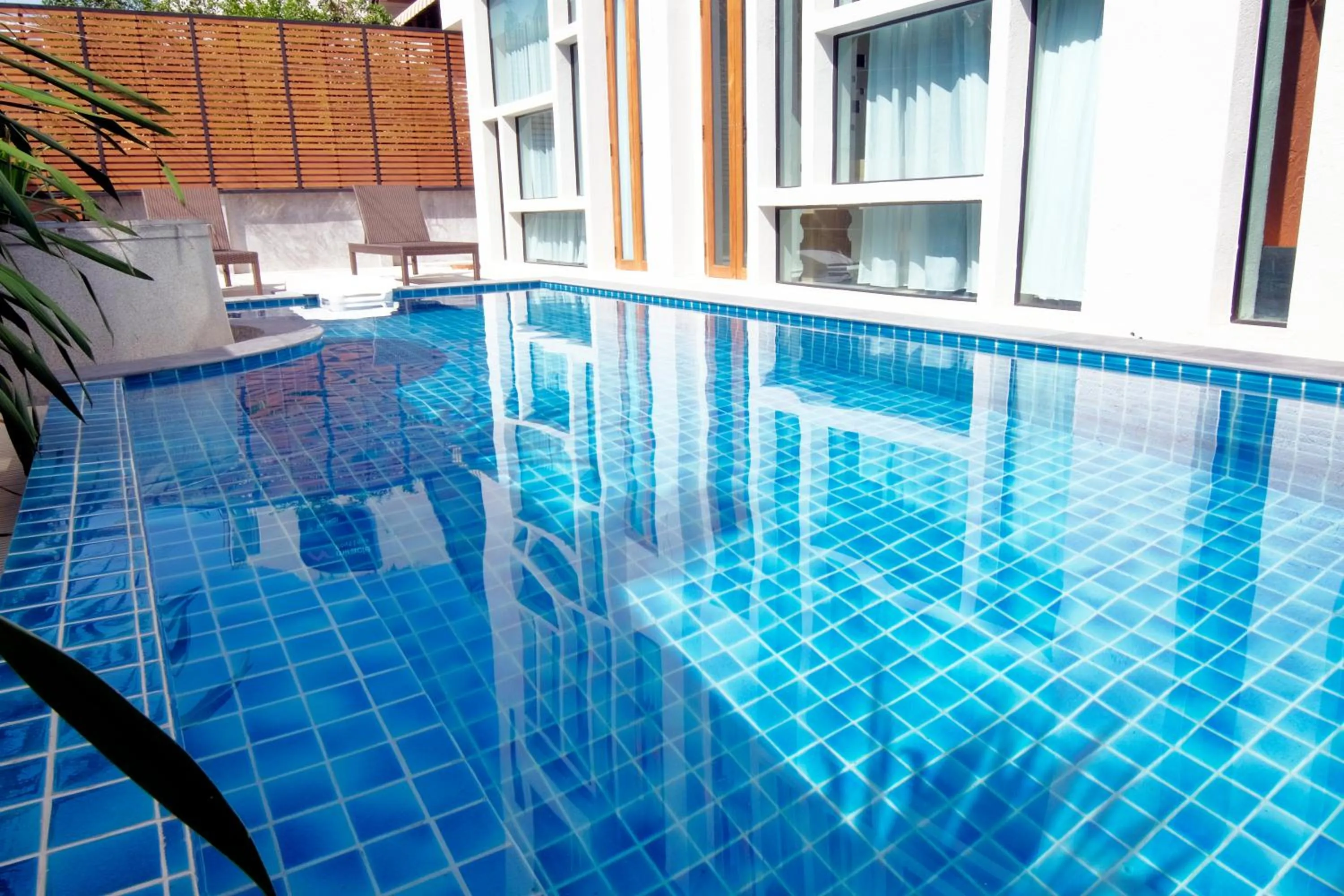 Swimming pool in Tapae Gate Villa
