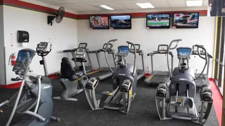 Fitness centre/facilities in Super 8 by Wyndham Blackwell Fitness centre/facilities in Super 8 by Wyndham Blackwell