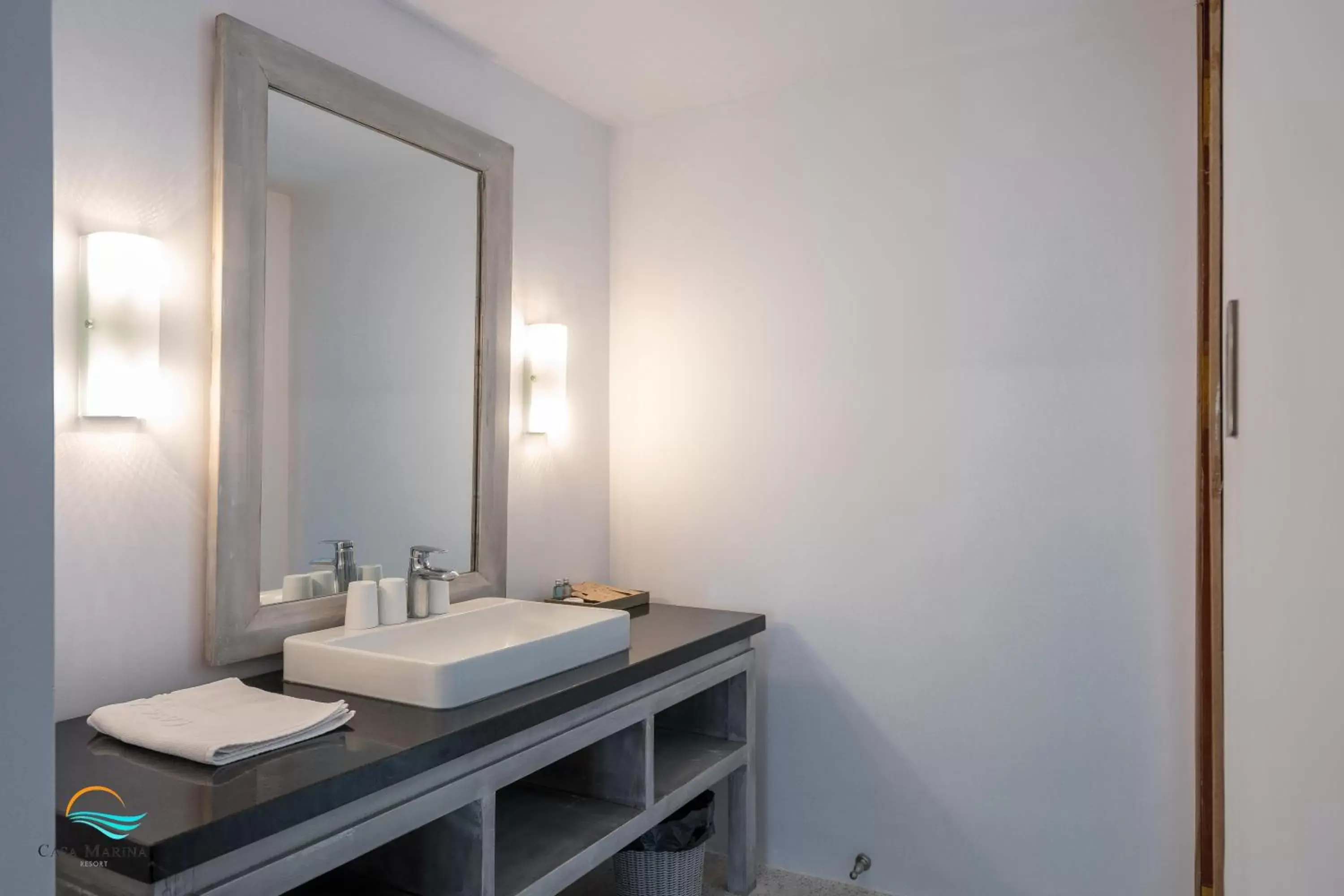 Bathroom in Casa Marina Resort