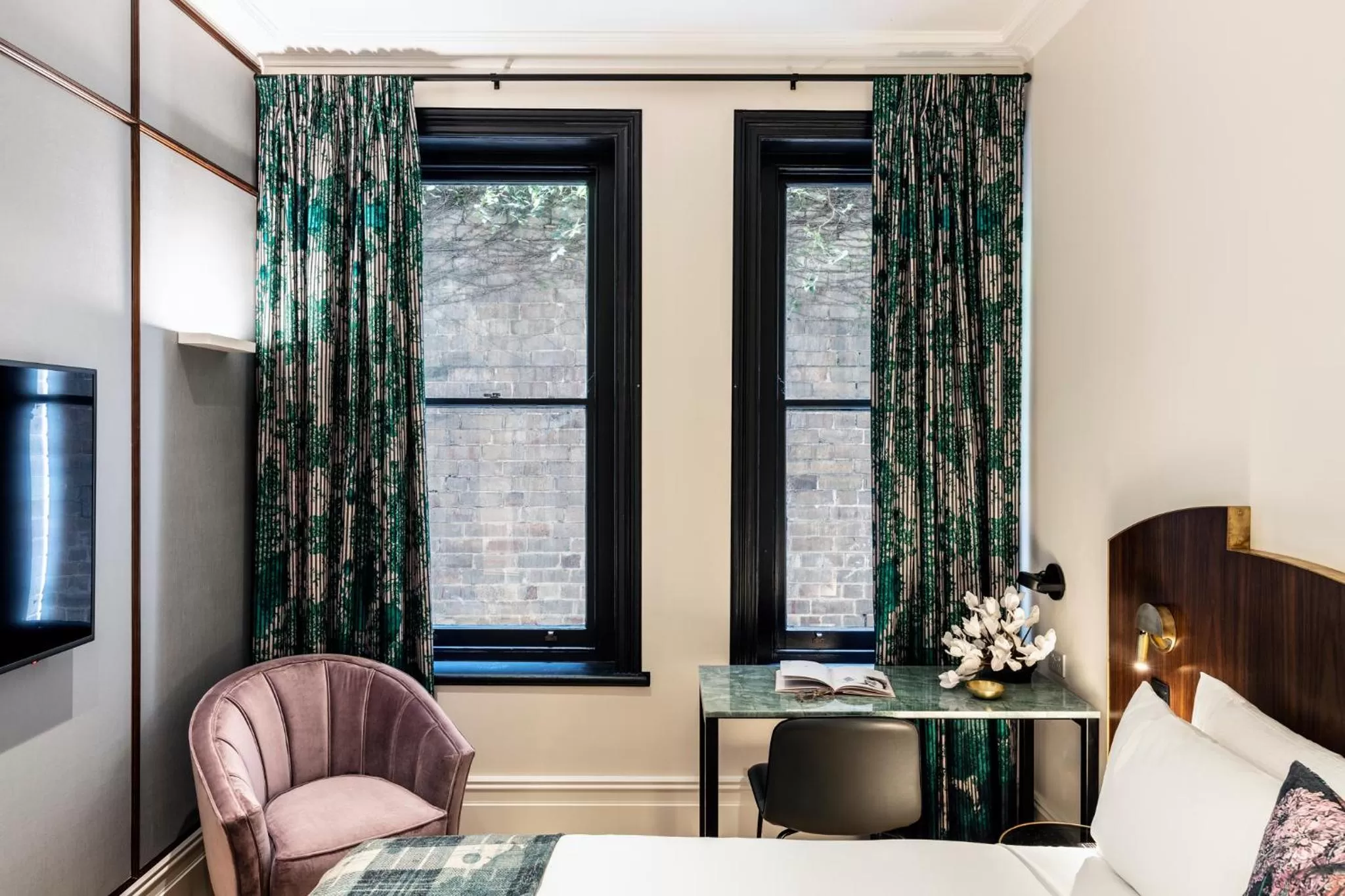 Bedroom, Bed in Crystalbrook Albion