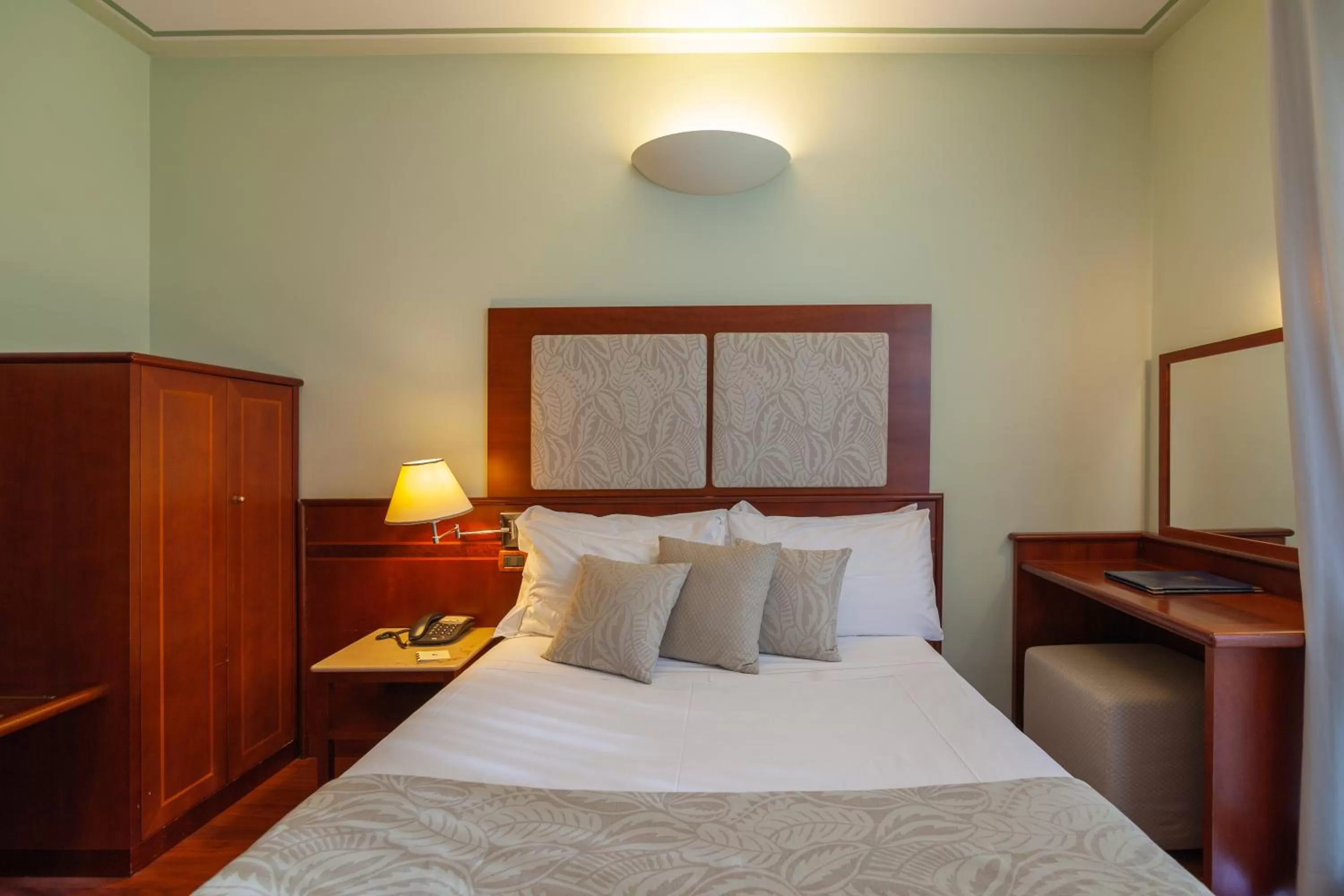 Standard Queen Room in Hotel Ilaria