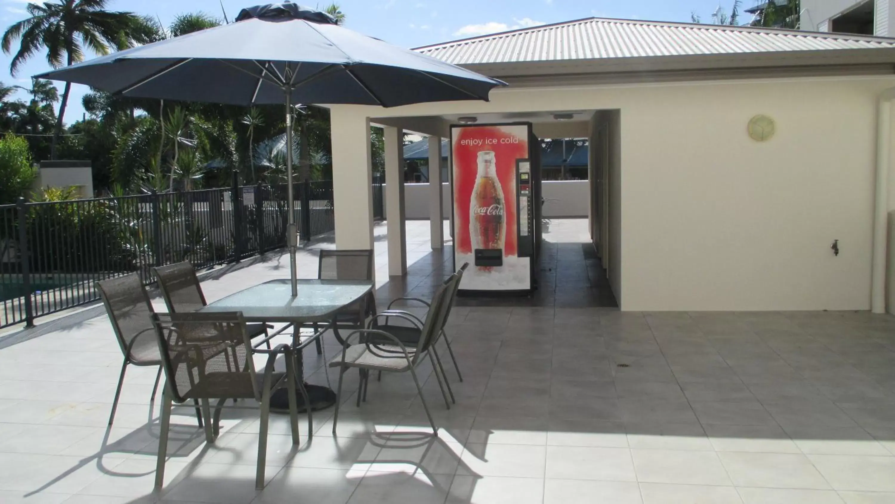 BBQ facilities in Edge Apartments Cairns