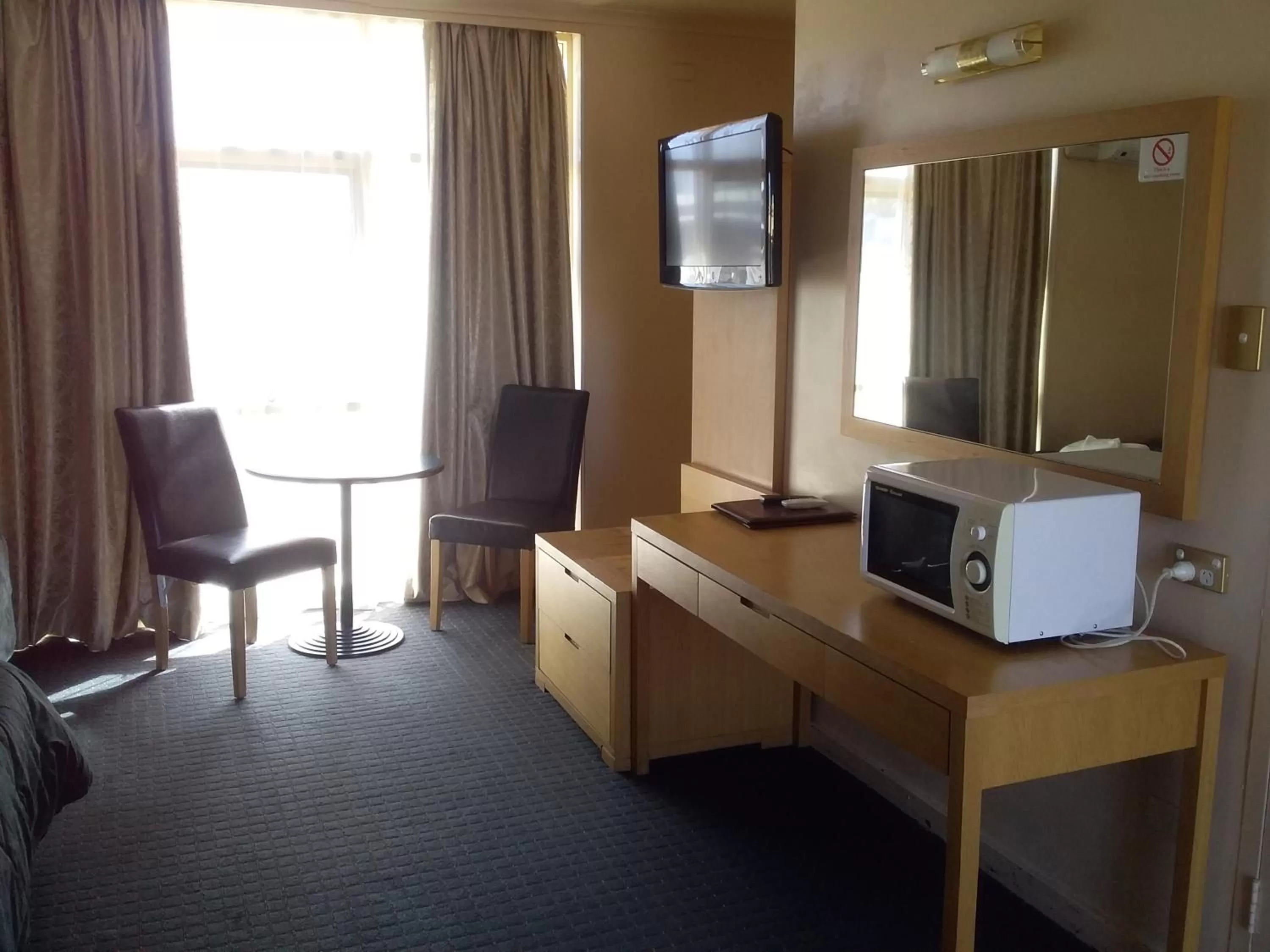 Desert Sand Motor Inn