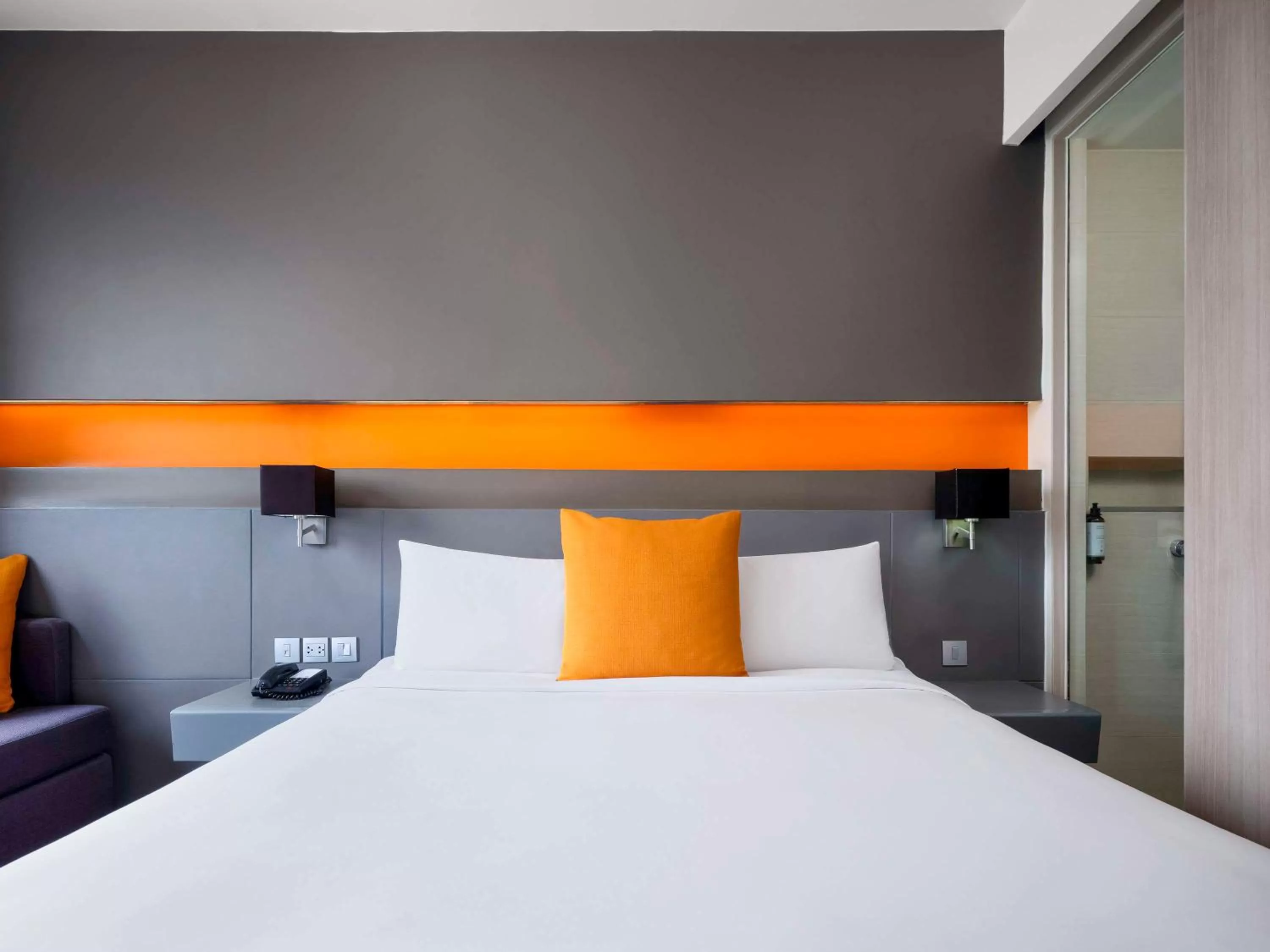 Bedroom, Bed in Mercure Bangkok Siam