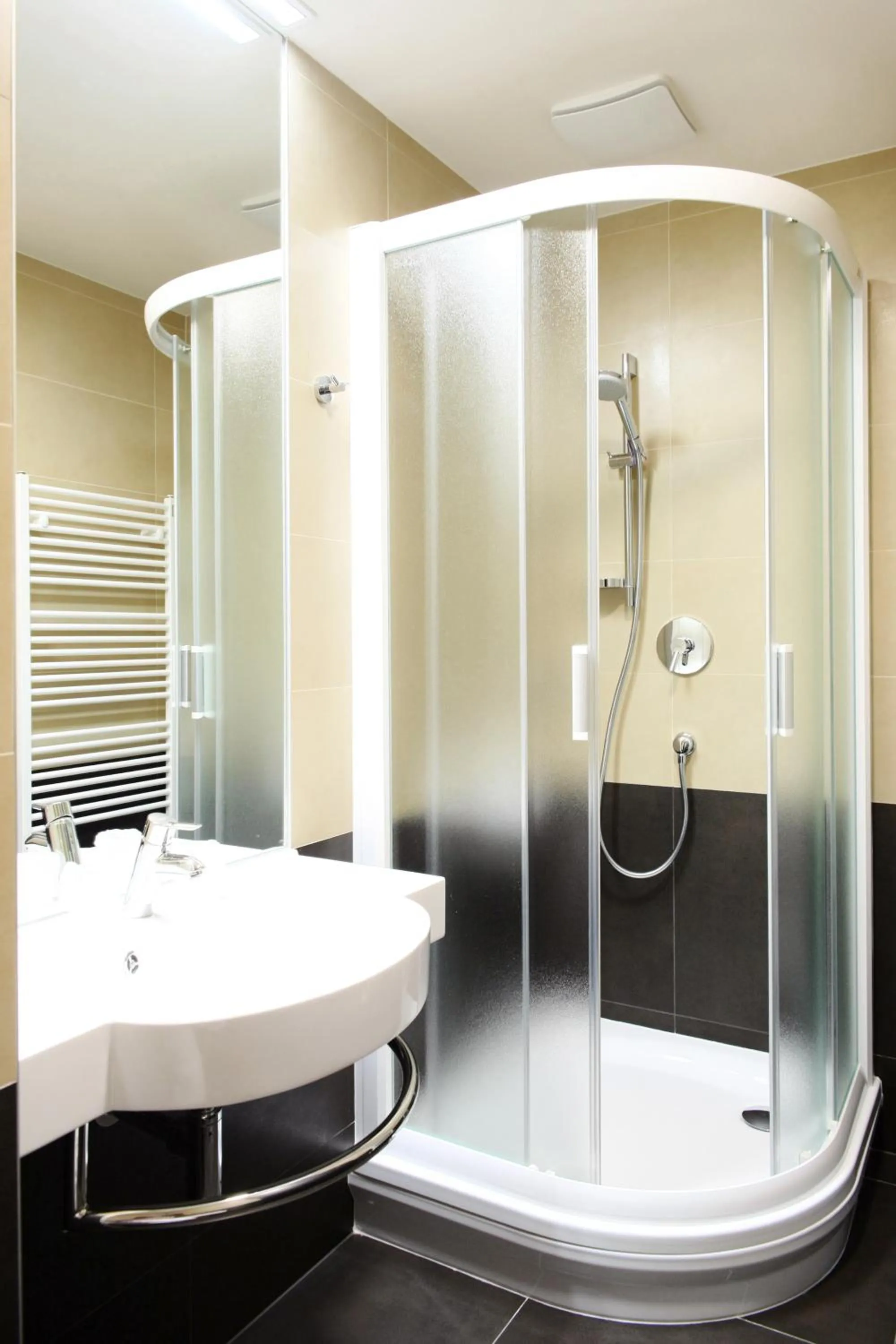 Bathroom in Hotel Lifestyle