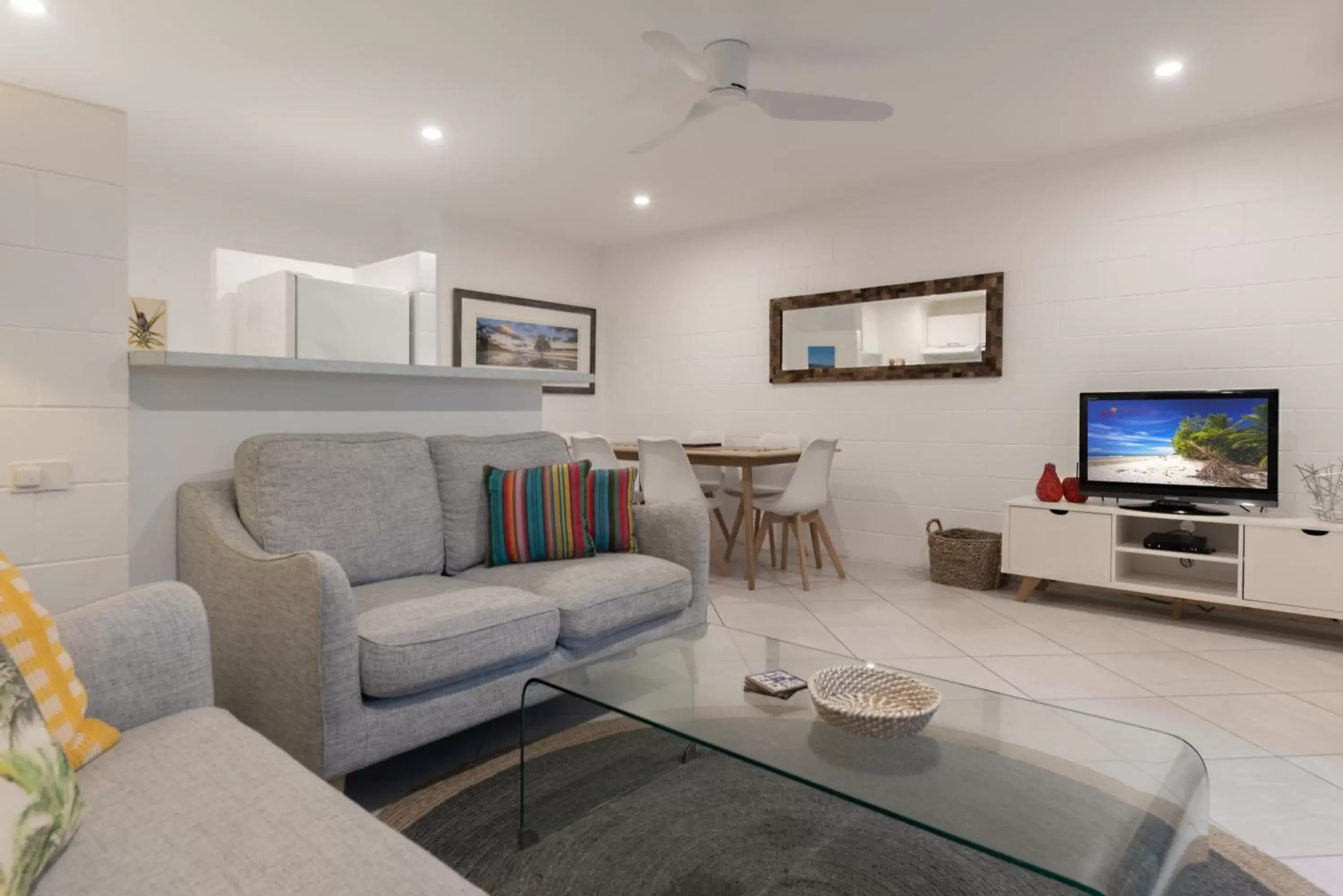 Living room, Seating Area in Lychee Tree Holiday Apartments