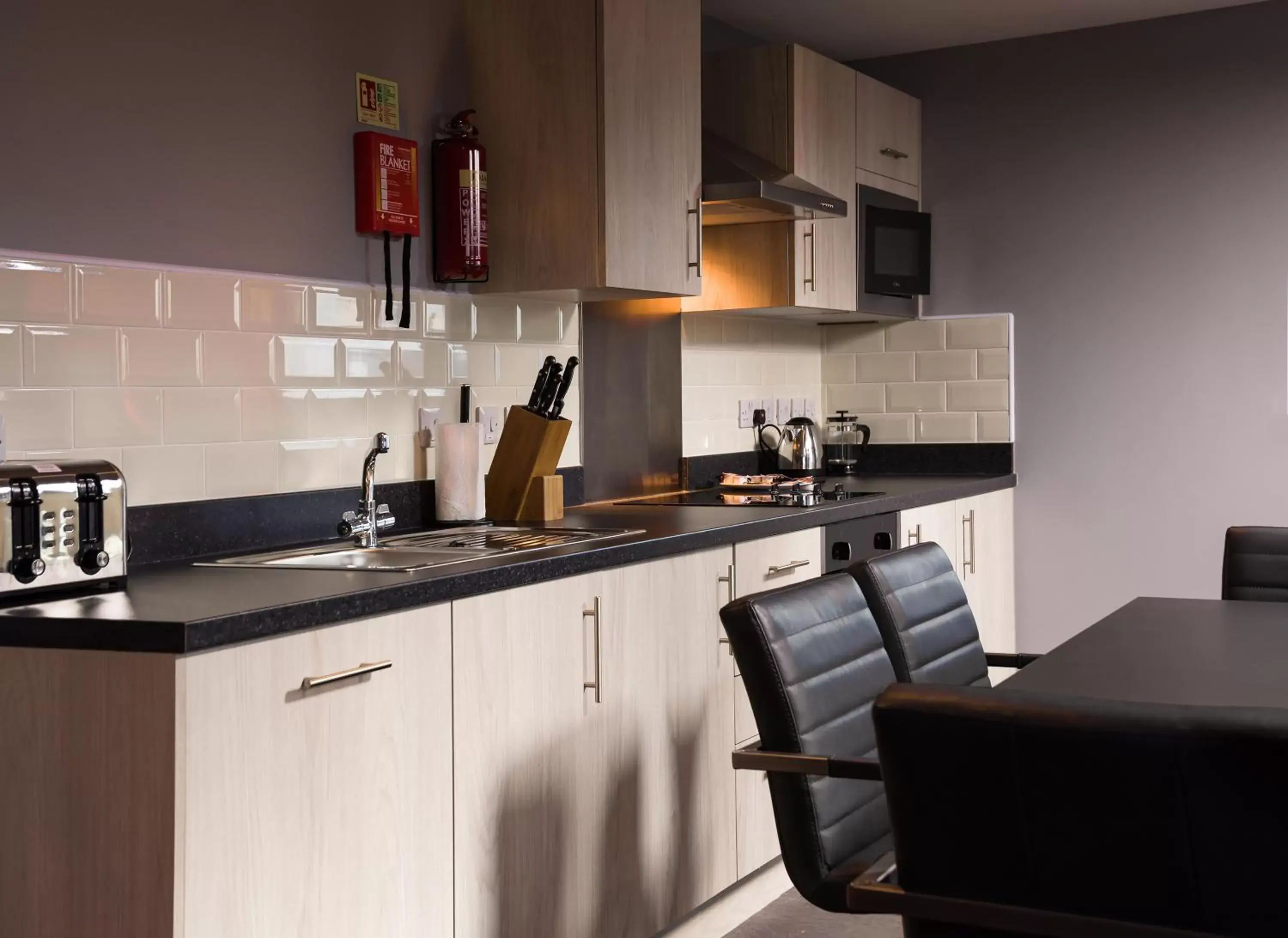 Kitchen/Kitchenette in Dream Apartments Quayside
