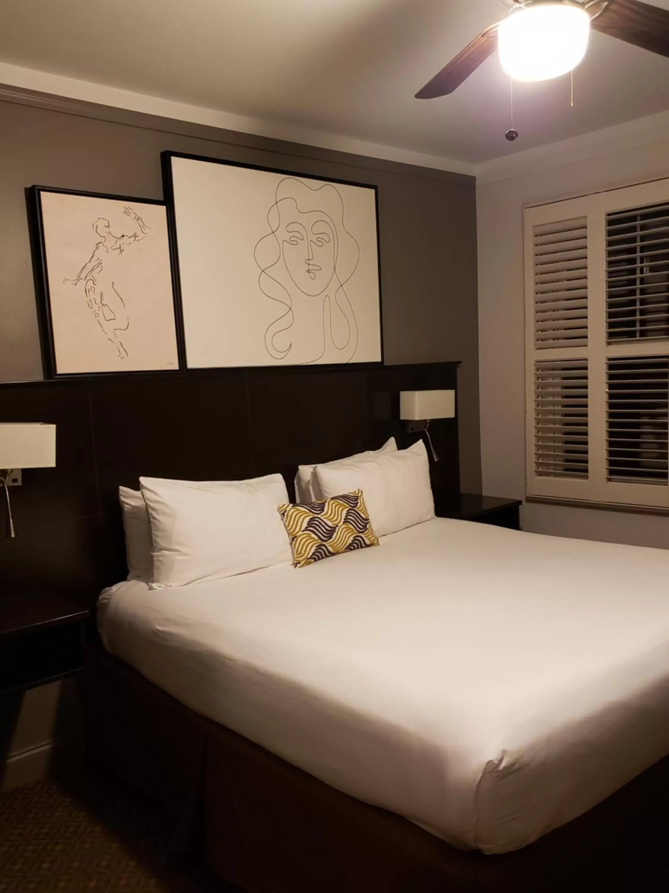 Bed in Best Western Plus Hawthorne Terrace Hotel
