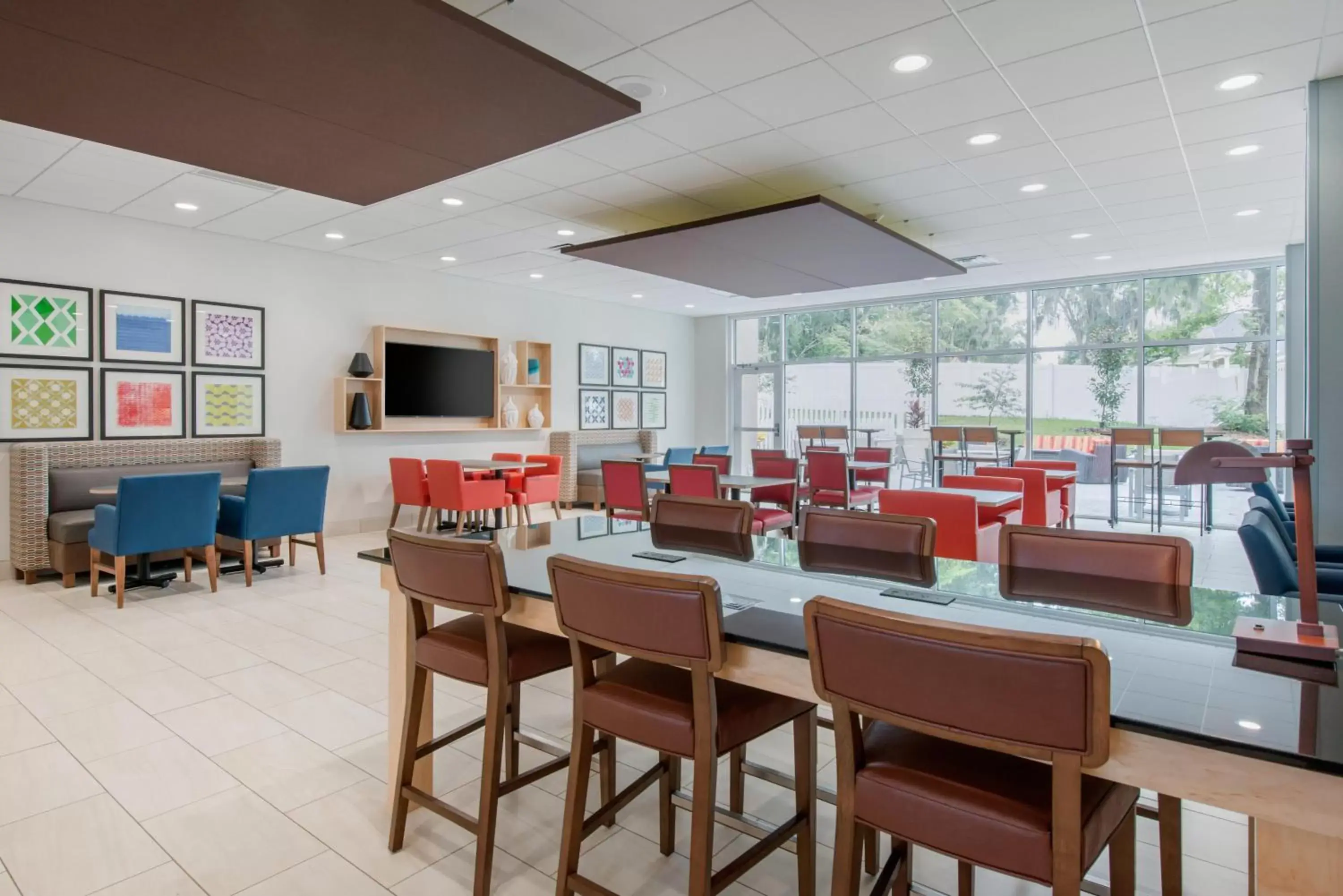 Property building, Restaurant/Places to Eat in Holiday Inn Express & Suites Alachua - Gainesville Area, an IHG Hotel