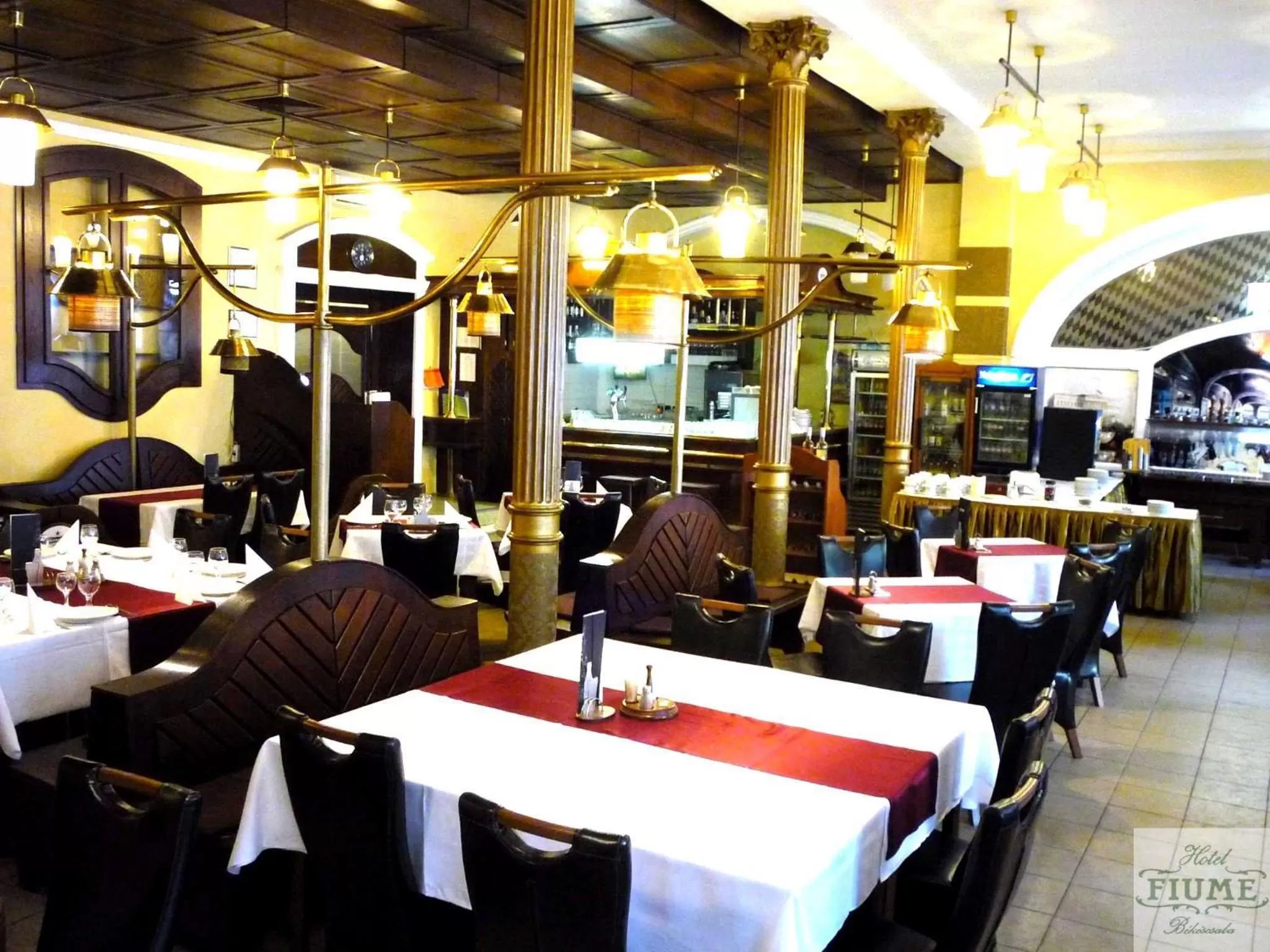 Restaurant/places to eat in Fiume Hotel