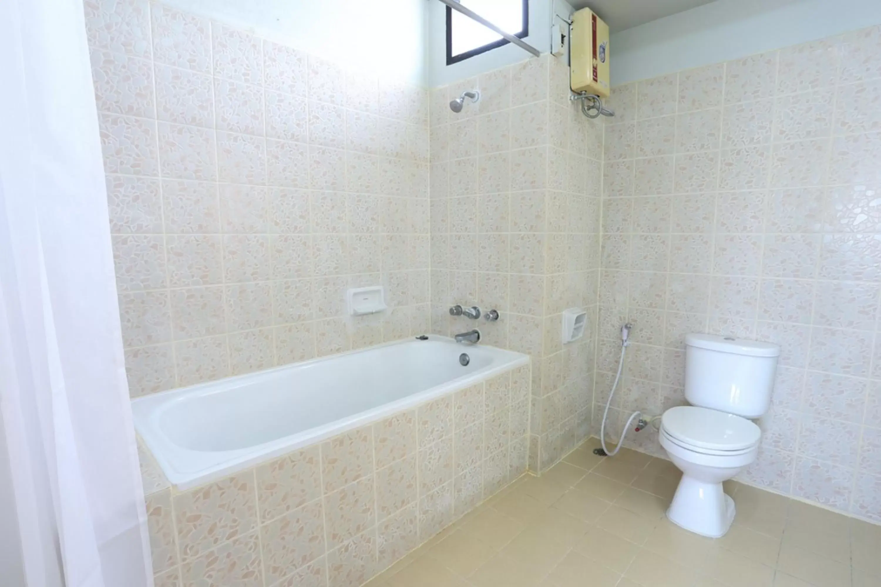 Shower, Bathroom in Chomdoi House Hotel SHA Extra Plus