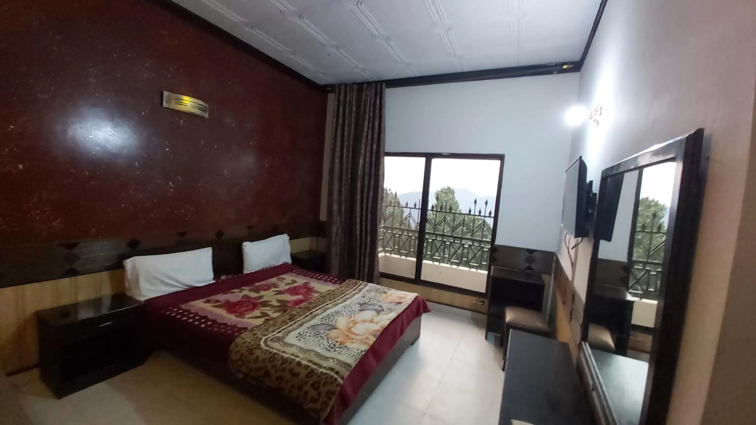 Bedroom in Mount Heaven Hotel Murree