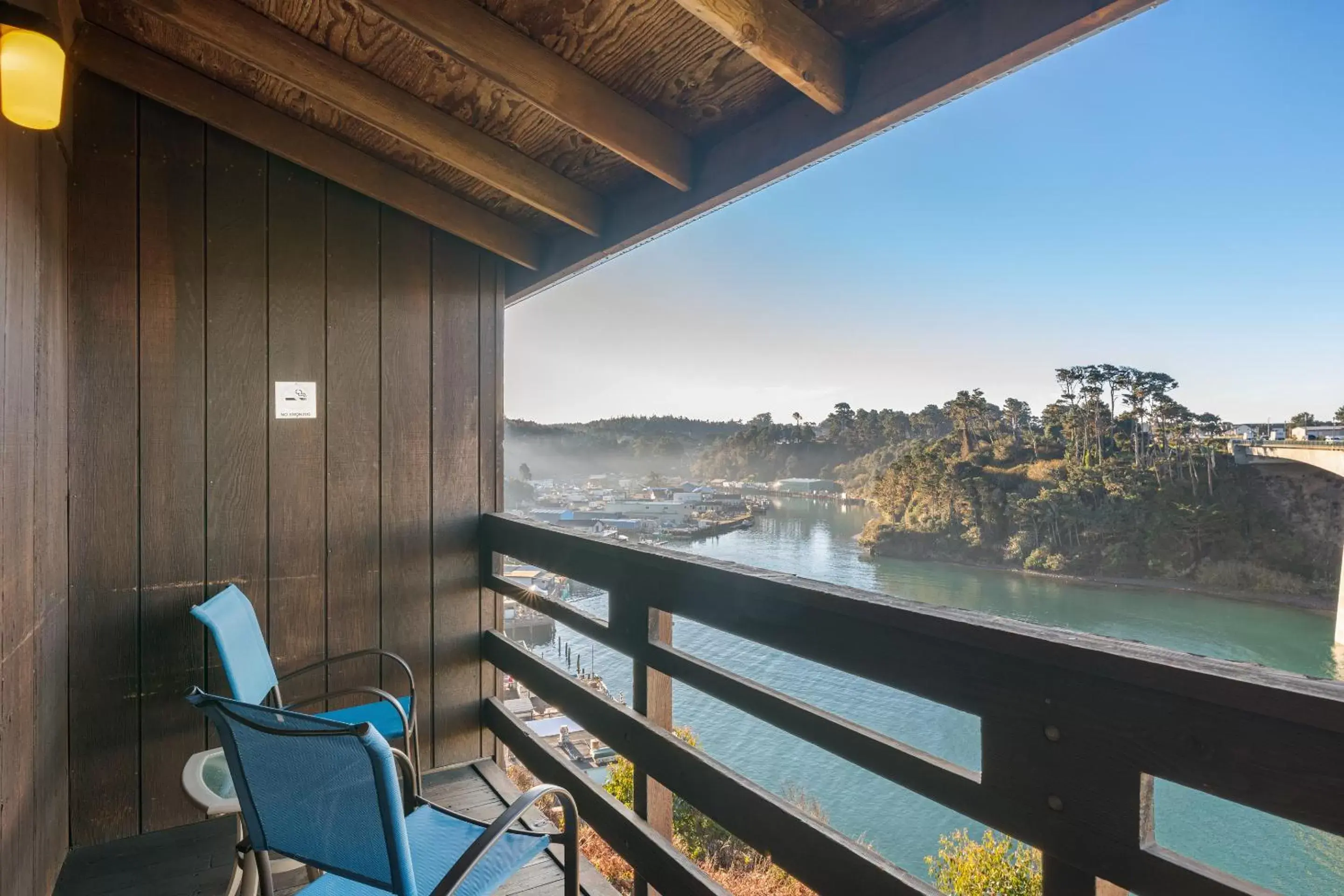 Balcony/Terrace in Harbor Lite Lodge