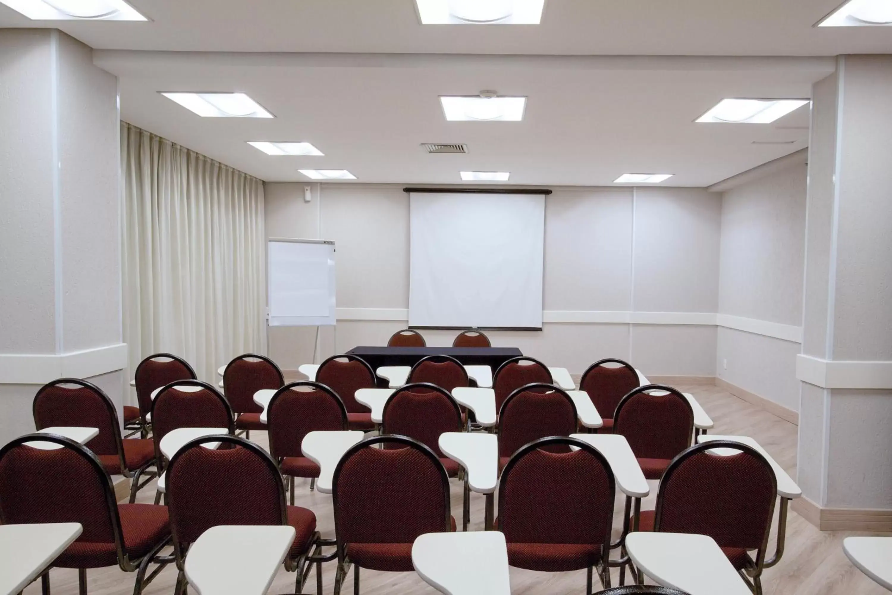 Meeting/conference room in Bristol International Guarulhos