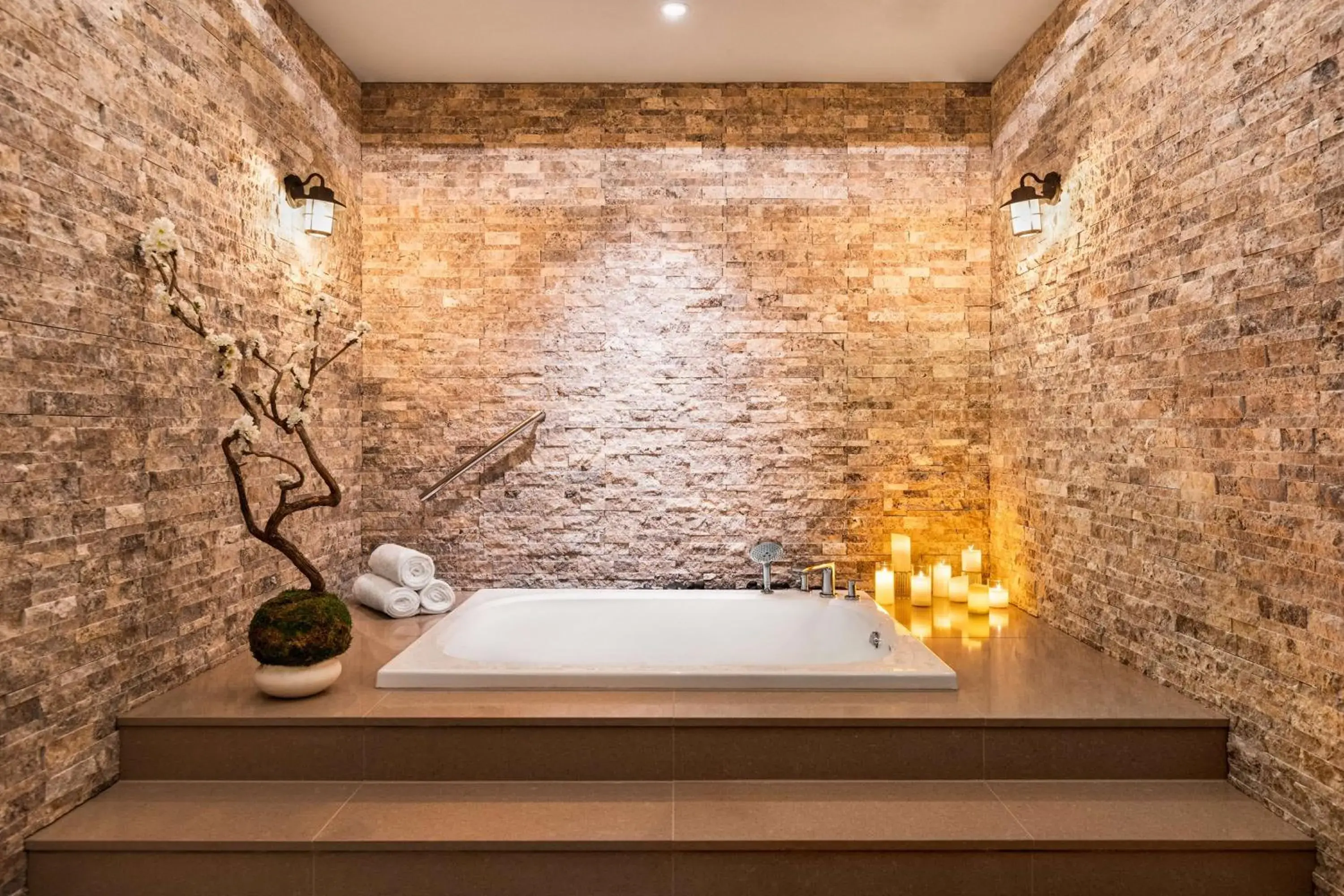 Spa and wellness centre/facilities, Bathroom in Casitas At The Hoodoo Moab, Curio Collection By Hilton