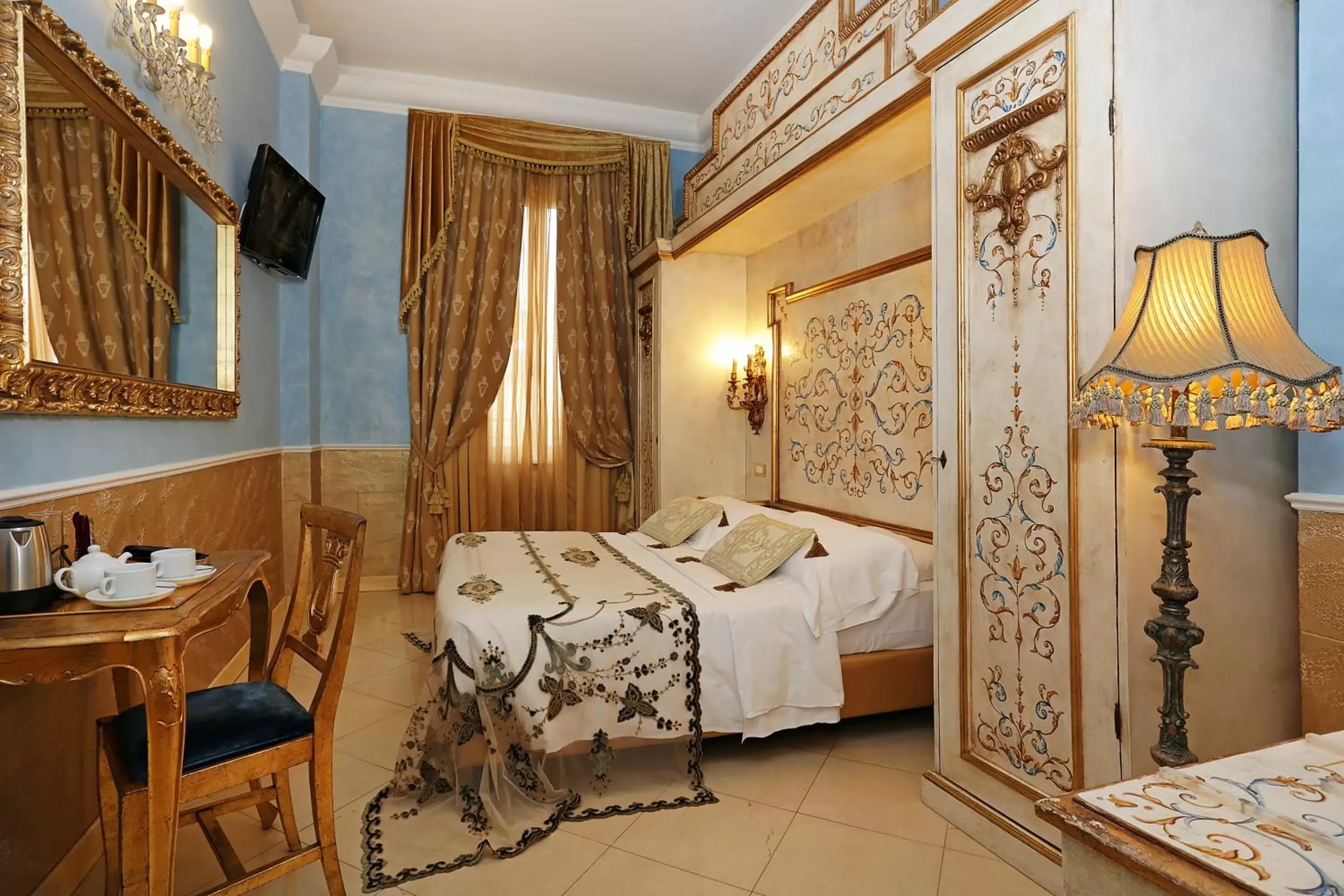 Bedroom, Bed in Romanico Palace Luxury Hotel & SPA
