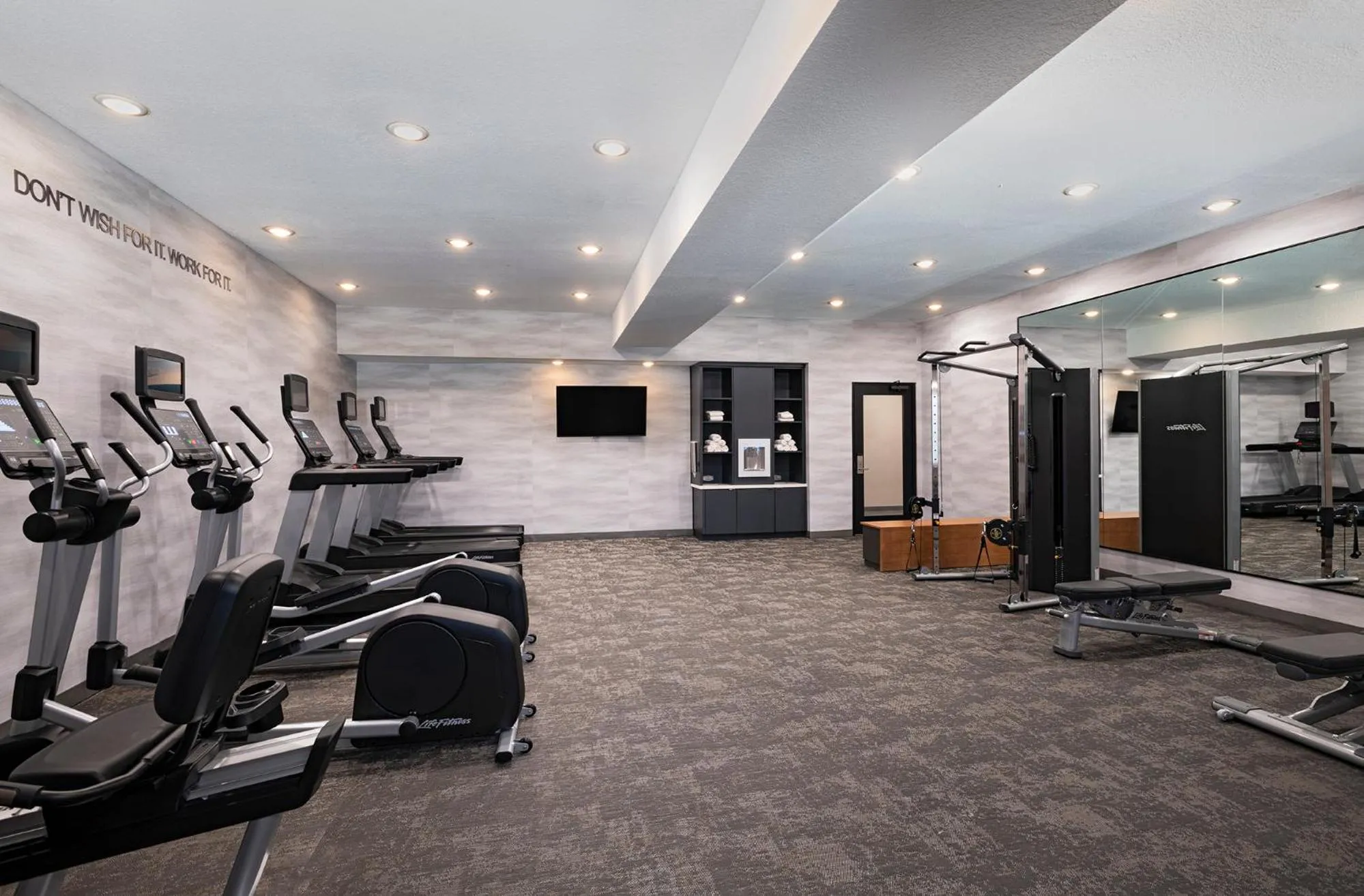 Fitness centre/facilities in Fairfield by Marriott Inn & Suites Hillsboro