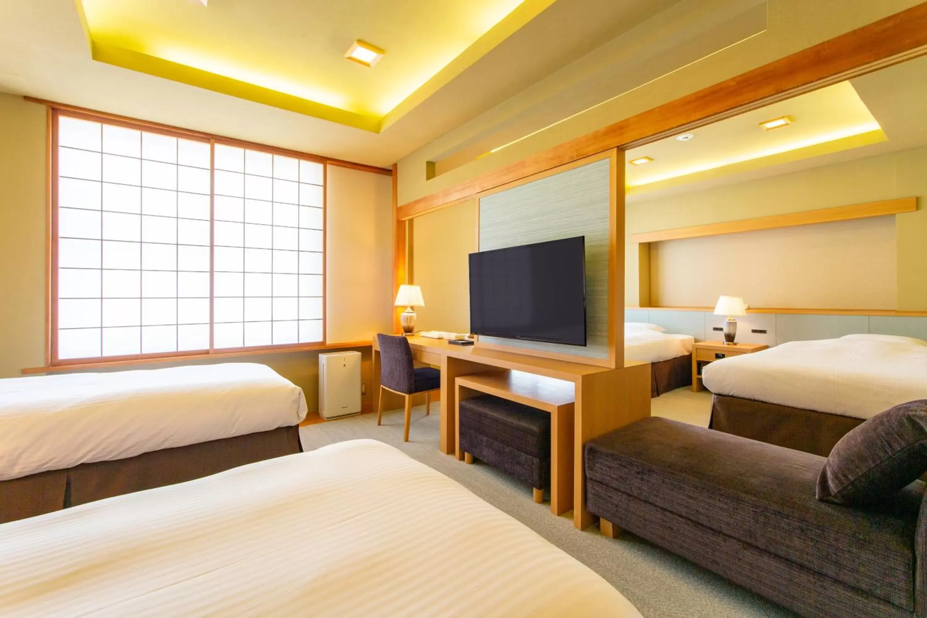 Bed in Premier Hotel Mojiko