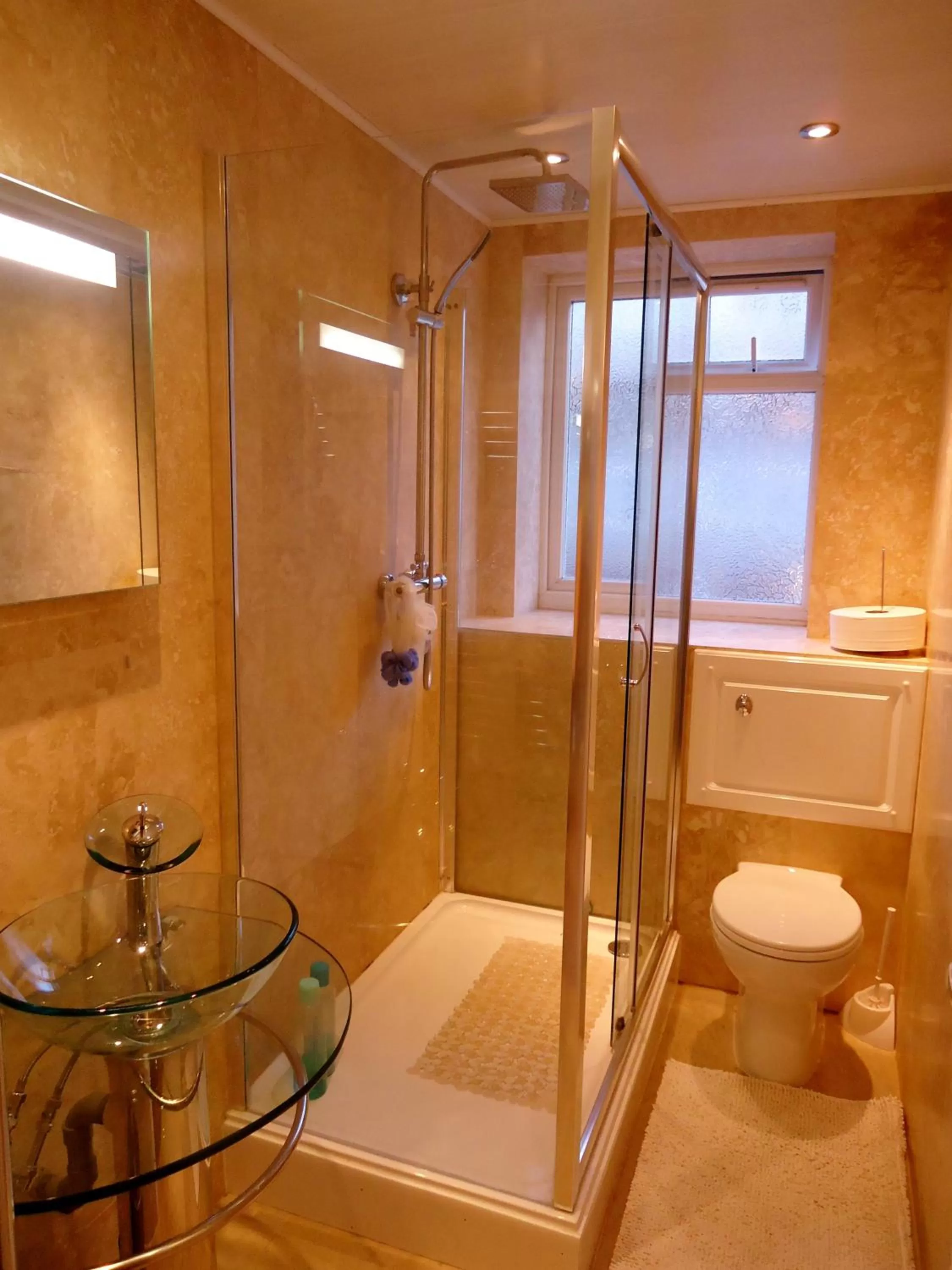 Bathroom in Hour Glass Hotel