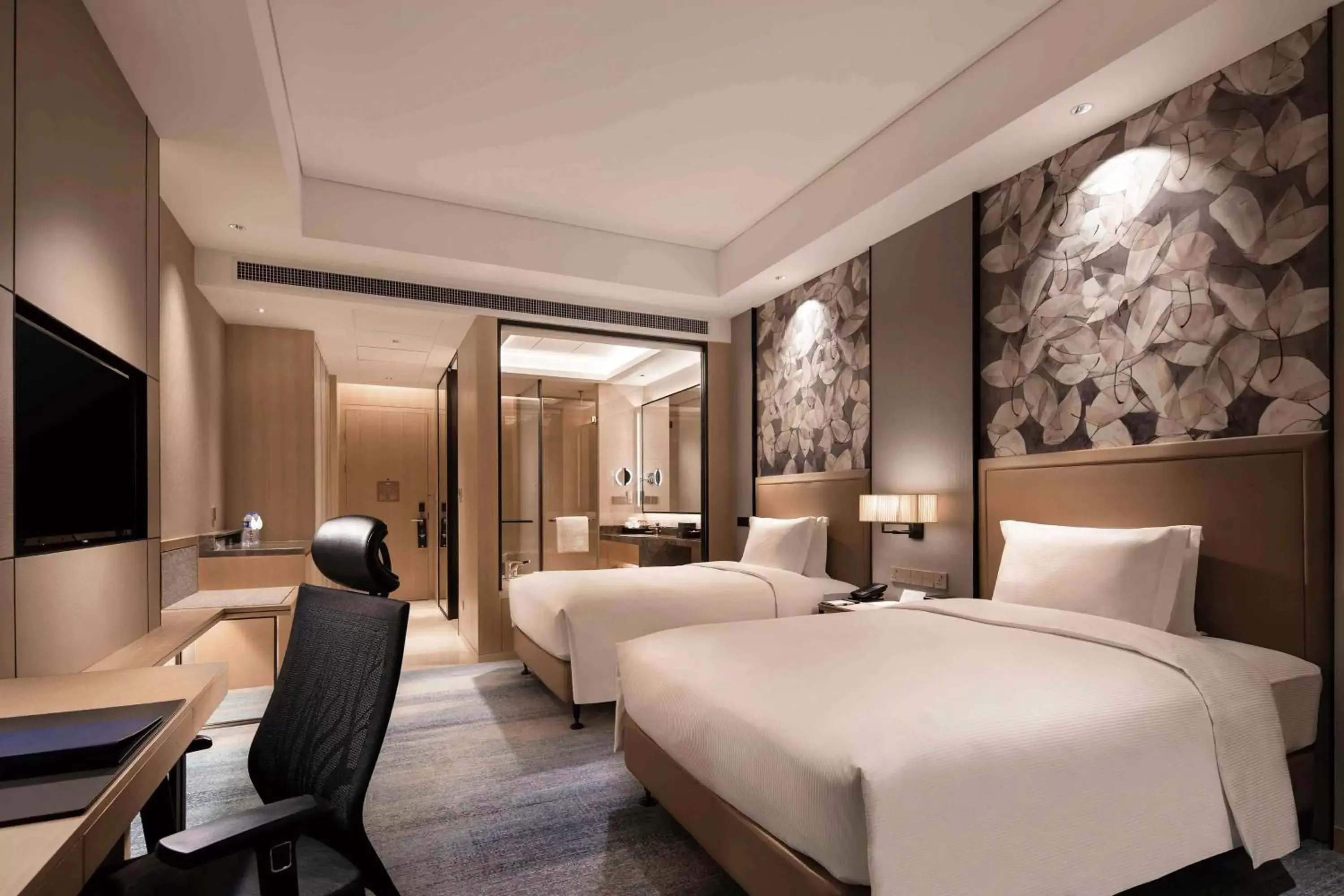 Bedroom, Bed in Doubletree By Hilton Yangzhou