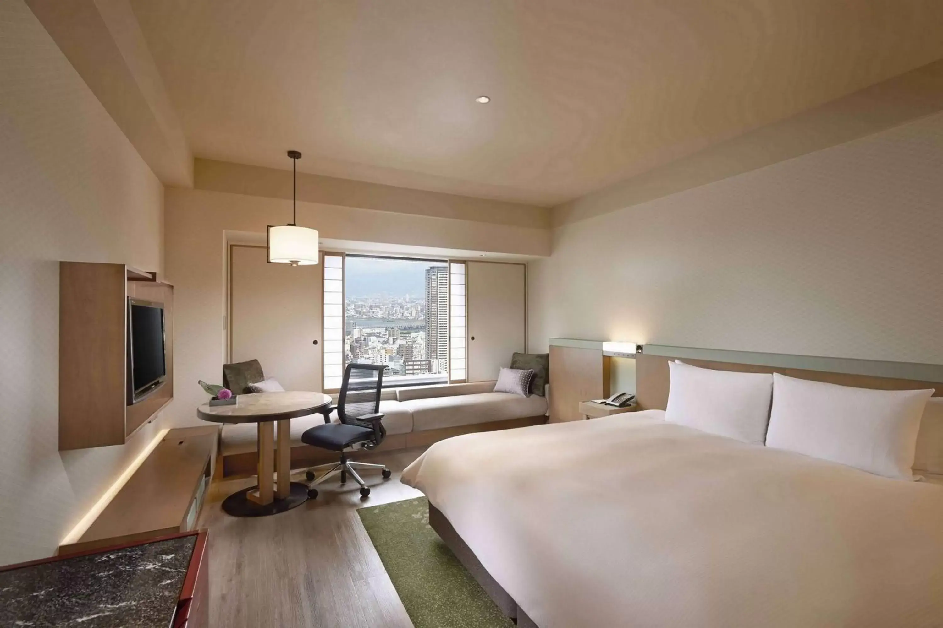 Bedroom, Bed in Hilton Osaka Hotel Bedroom, Bed in Hilton Osaka Hotel