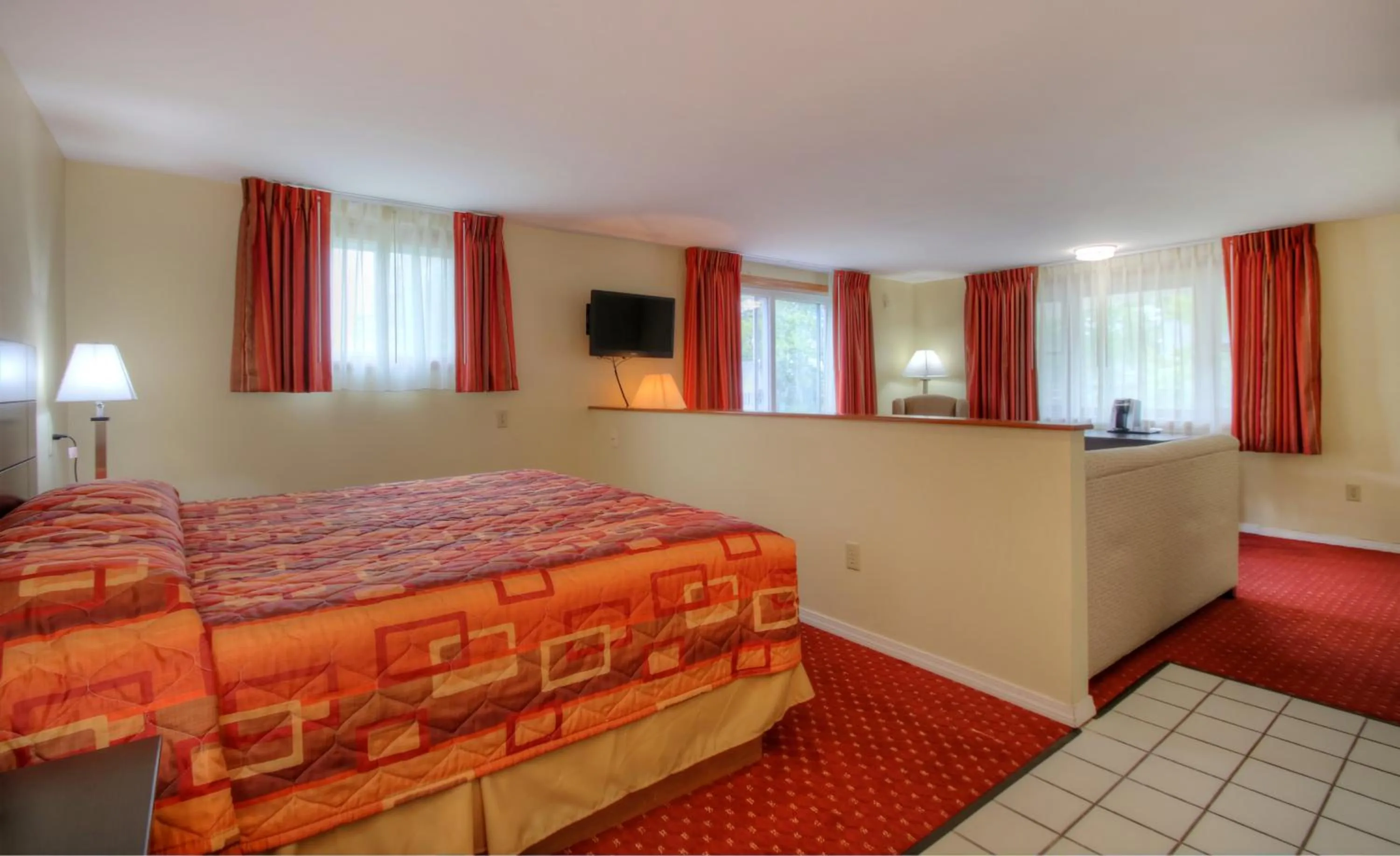 Bedroom, Bed in Ogunquit Tides