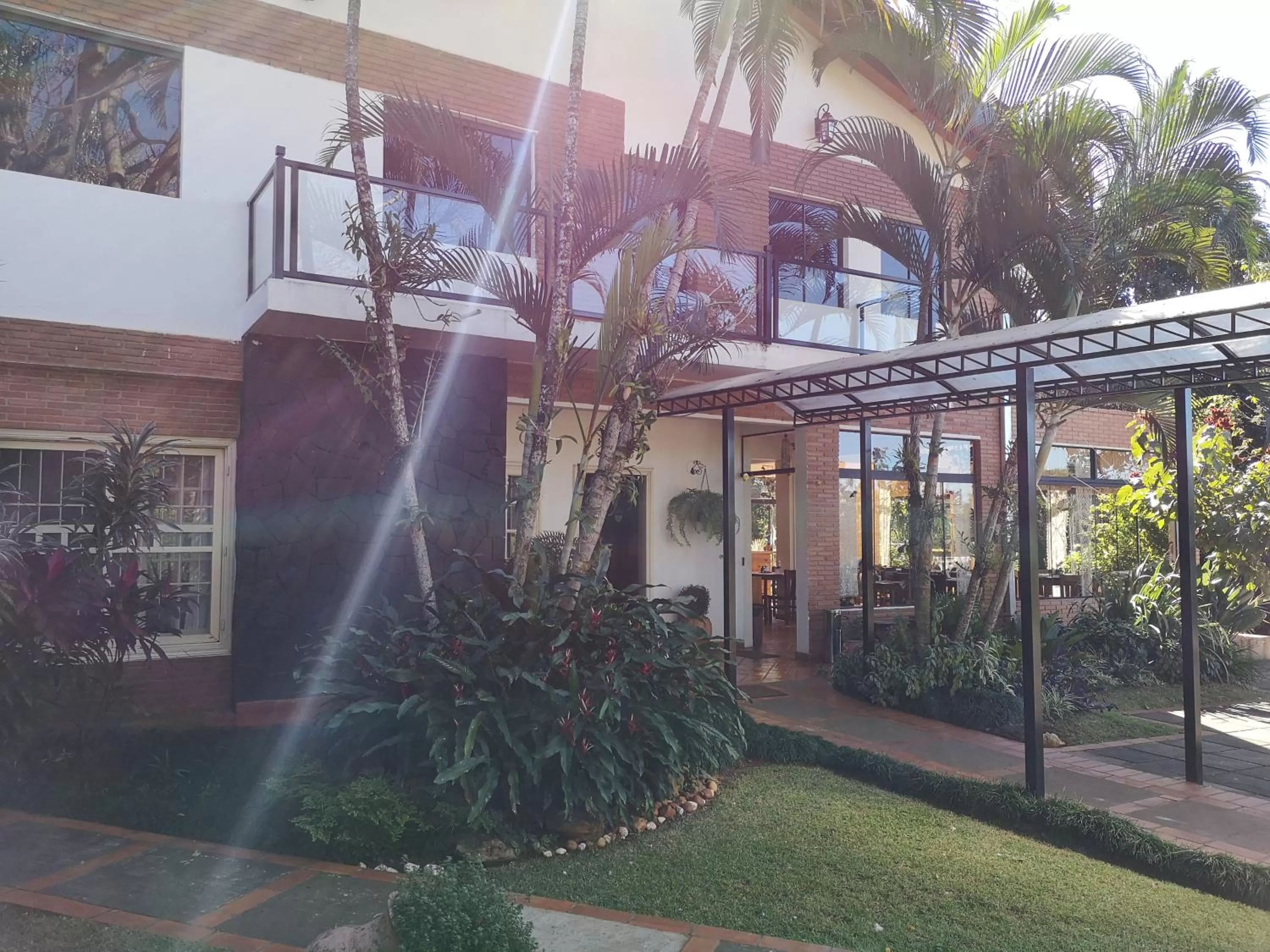 Property building in Las Orquideas Parque Hotel