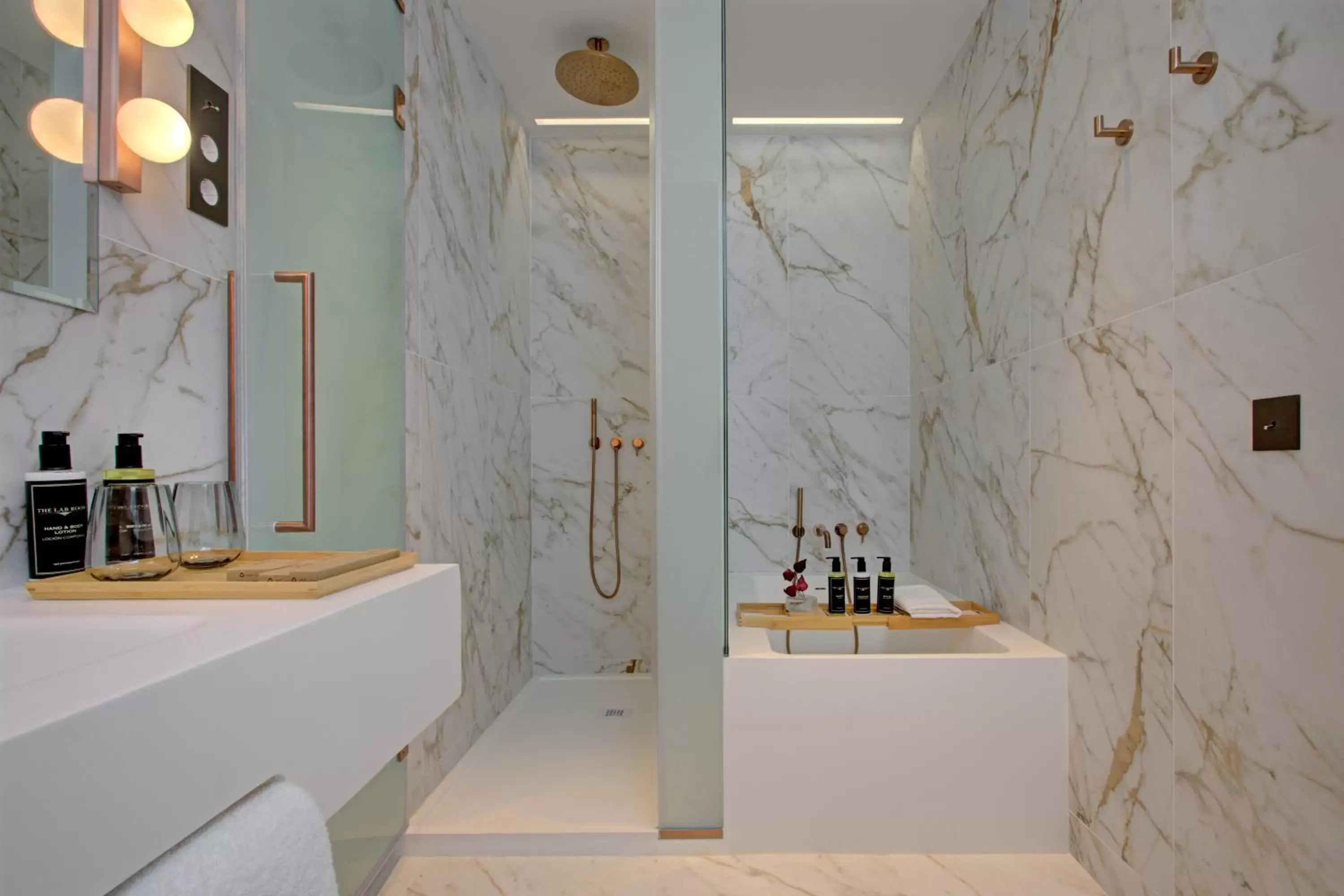 Shower, Bathroom in UMusic Hotel Madrid