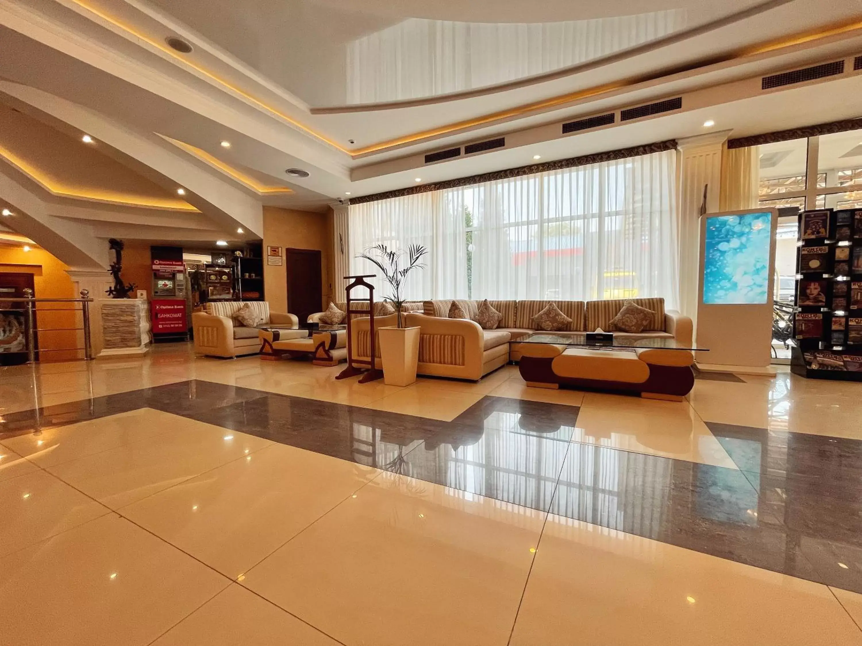 Seating area, Lobby/Reception in Golden Dragon