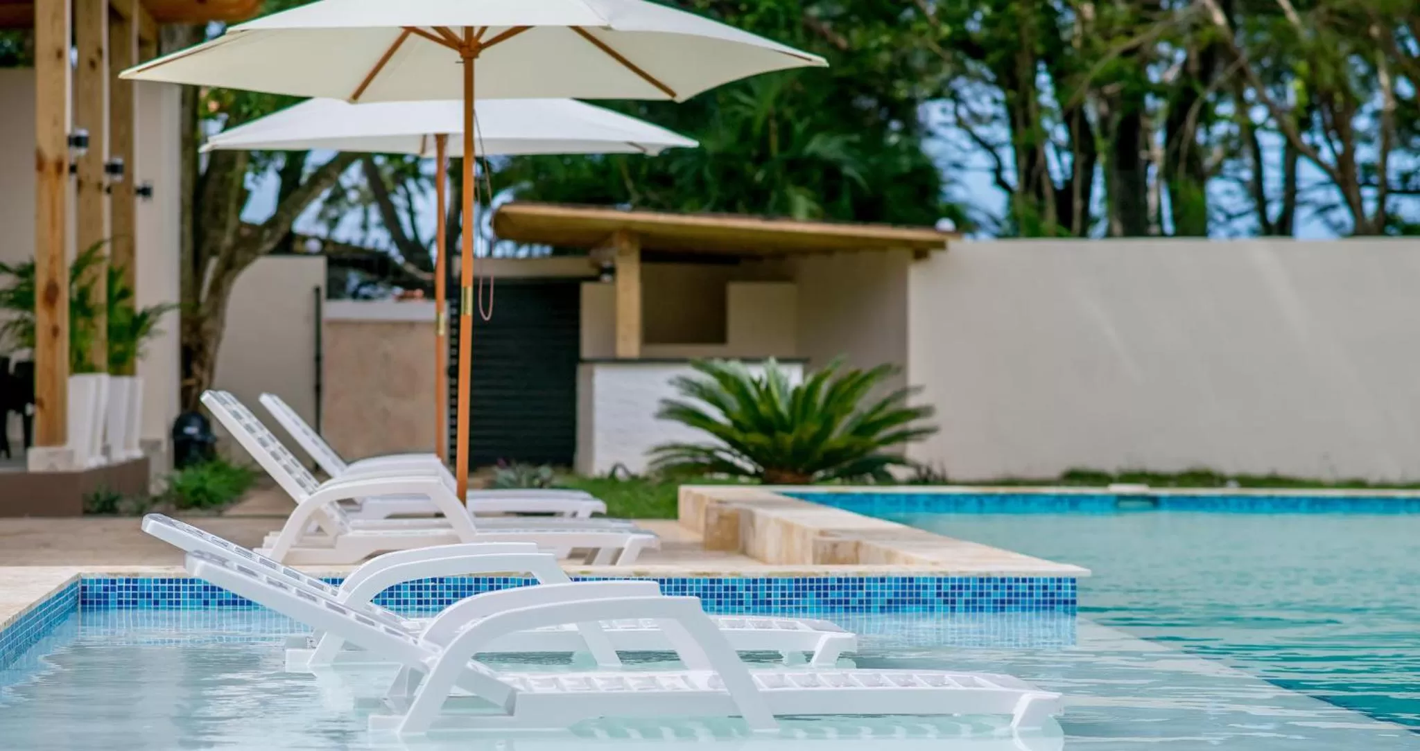 Swimming pool in Caribbean Diamond Boutique Hotel