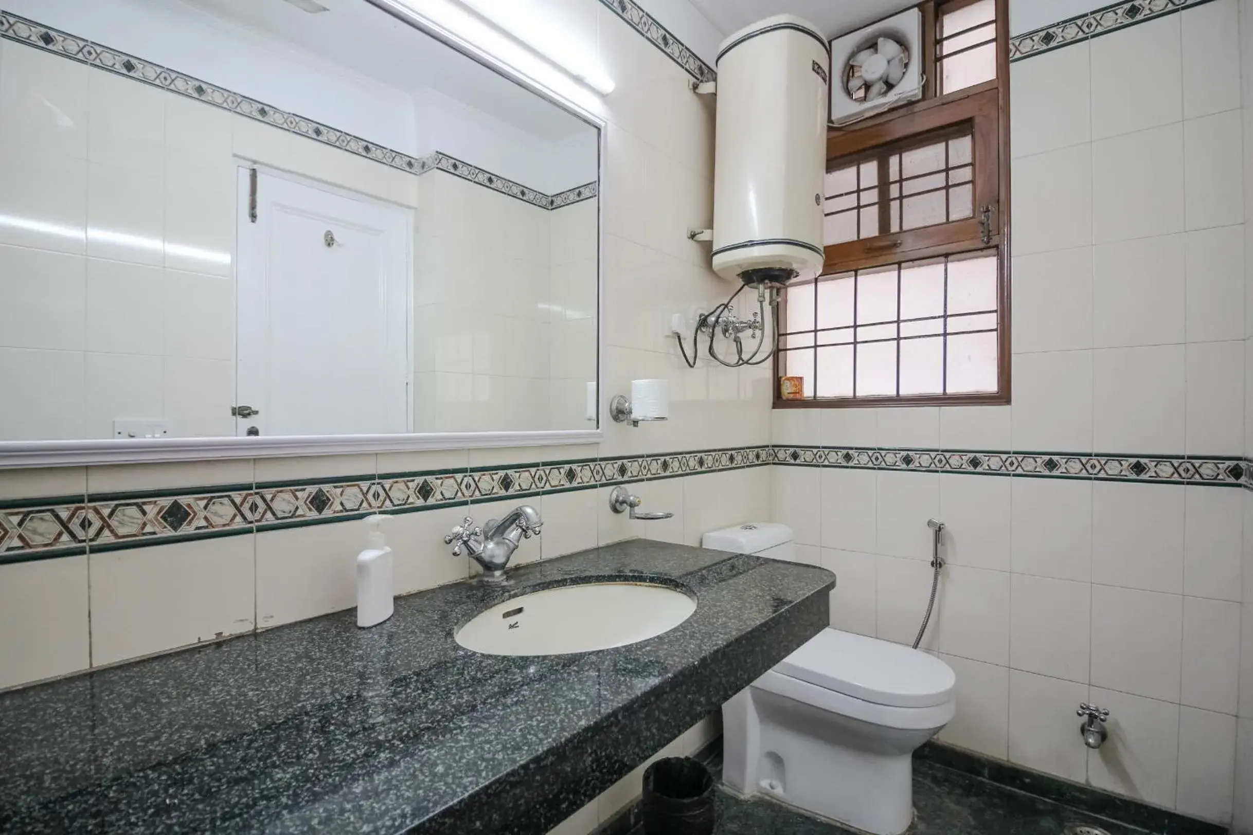 Shower, Bathroom in Under My Roof Green Park