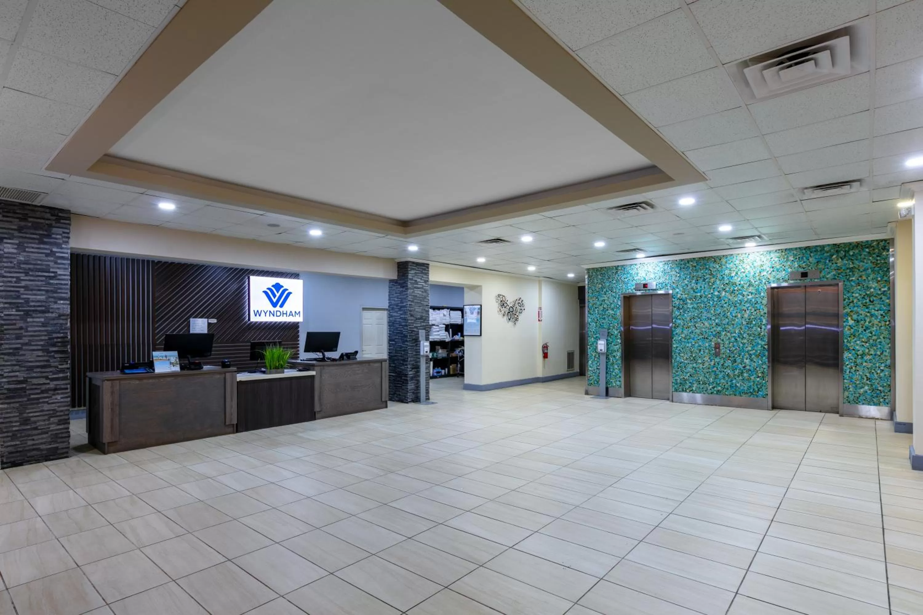 Lobby or reception in Wyndham Corpus Christi Resort North Padre Island