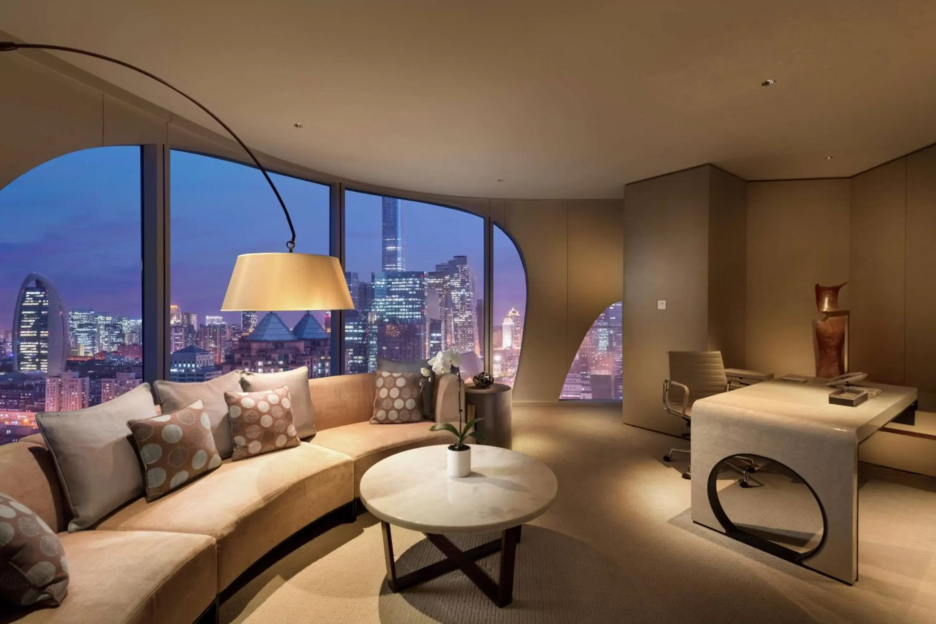 Bedroom, Seating Area in Conrad Beijing