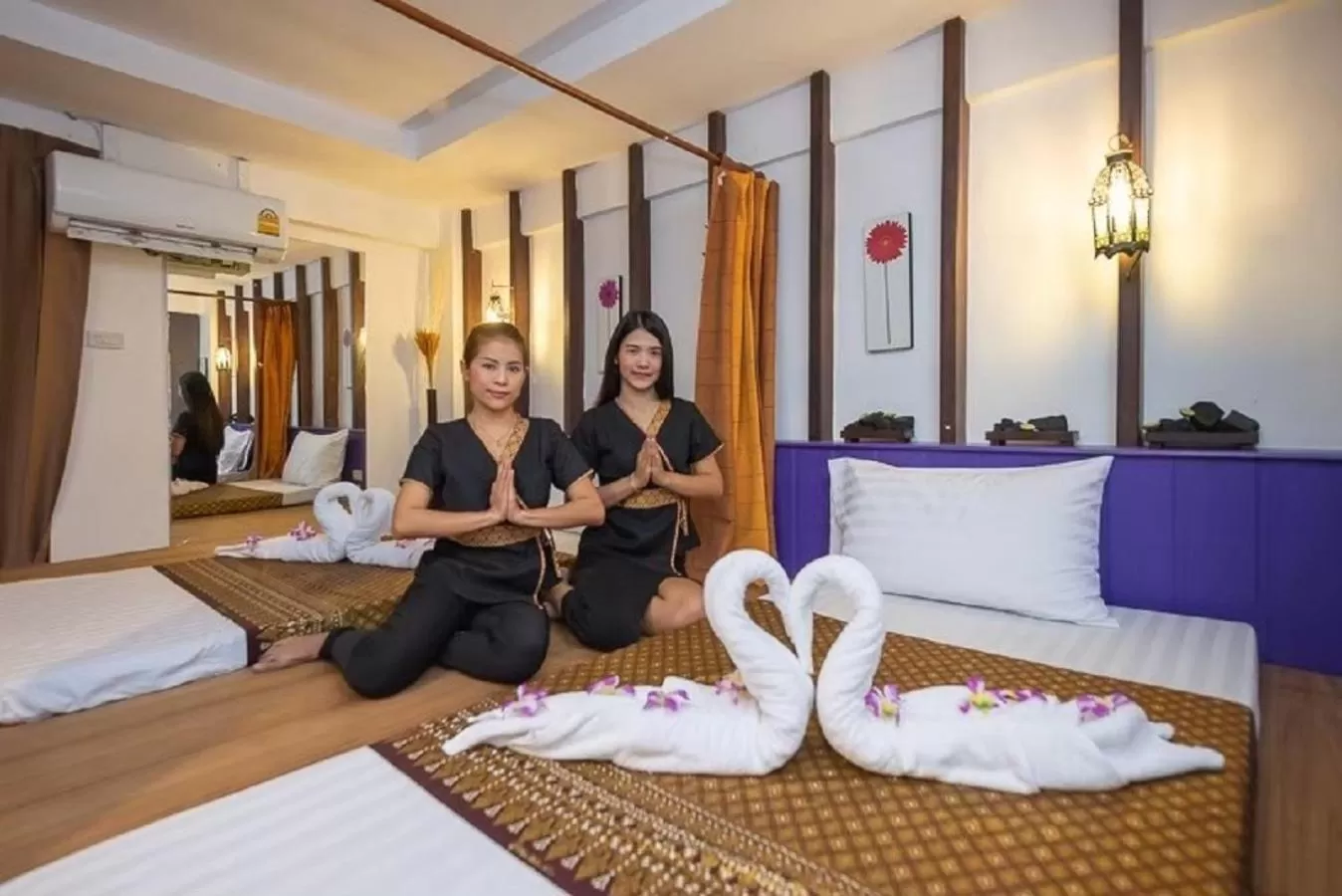 Staff, Bed in Sudyod Apartment