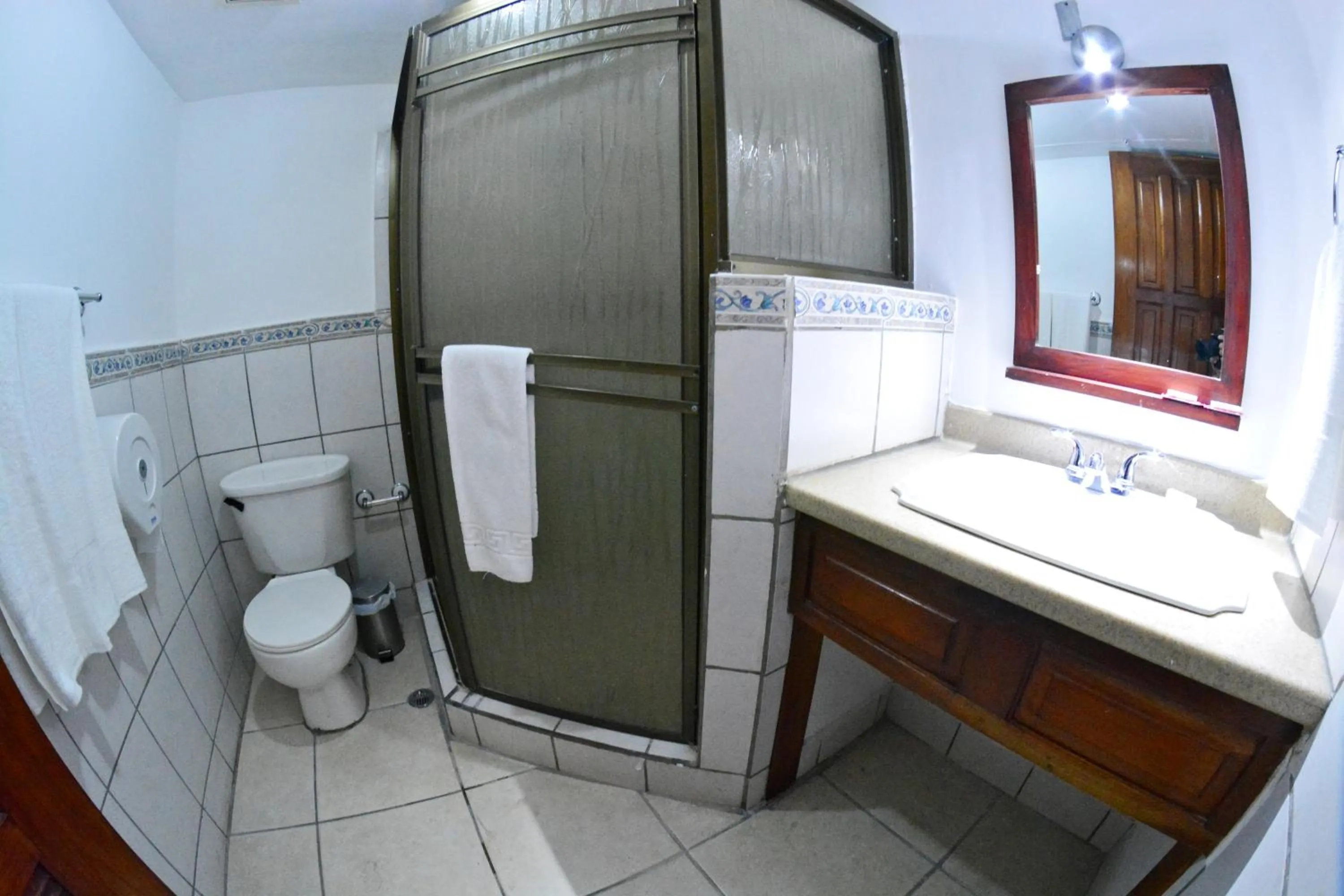 Bathroom in Hotel Europeo