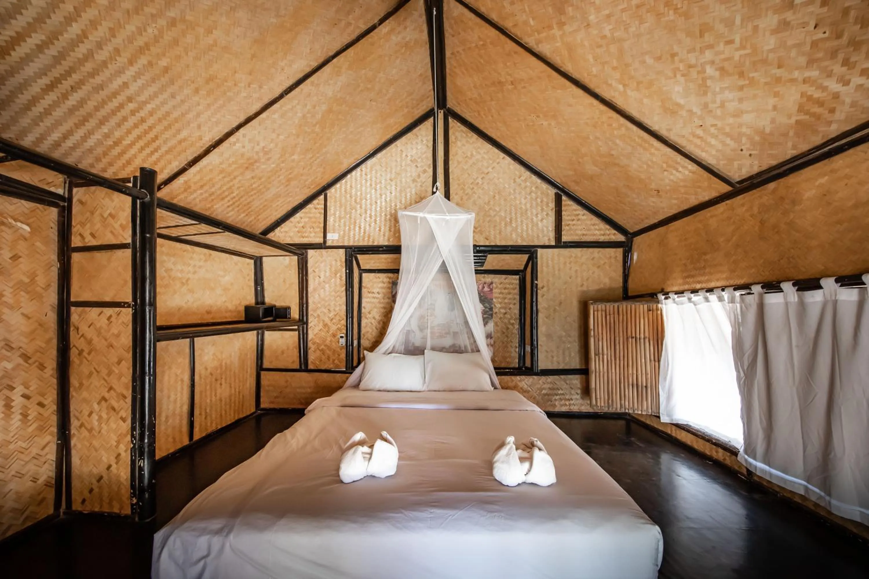 Bedroom, Bed in Eco Lanta Hideaway Beach Resort