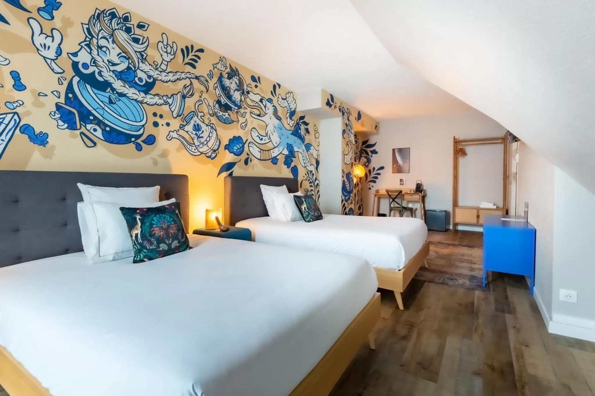 Photo of the whole room in La Maison Hôtel Mulhouse Centre