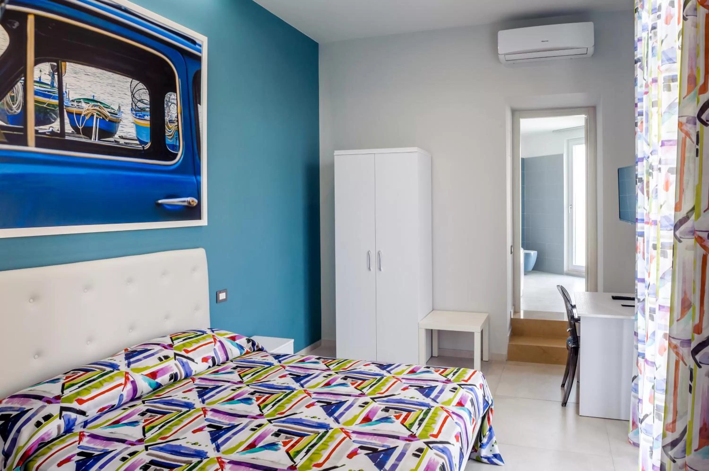 Toilet, Bed in Bocca di Bacco